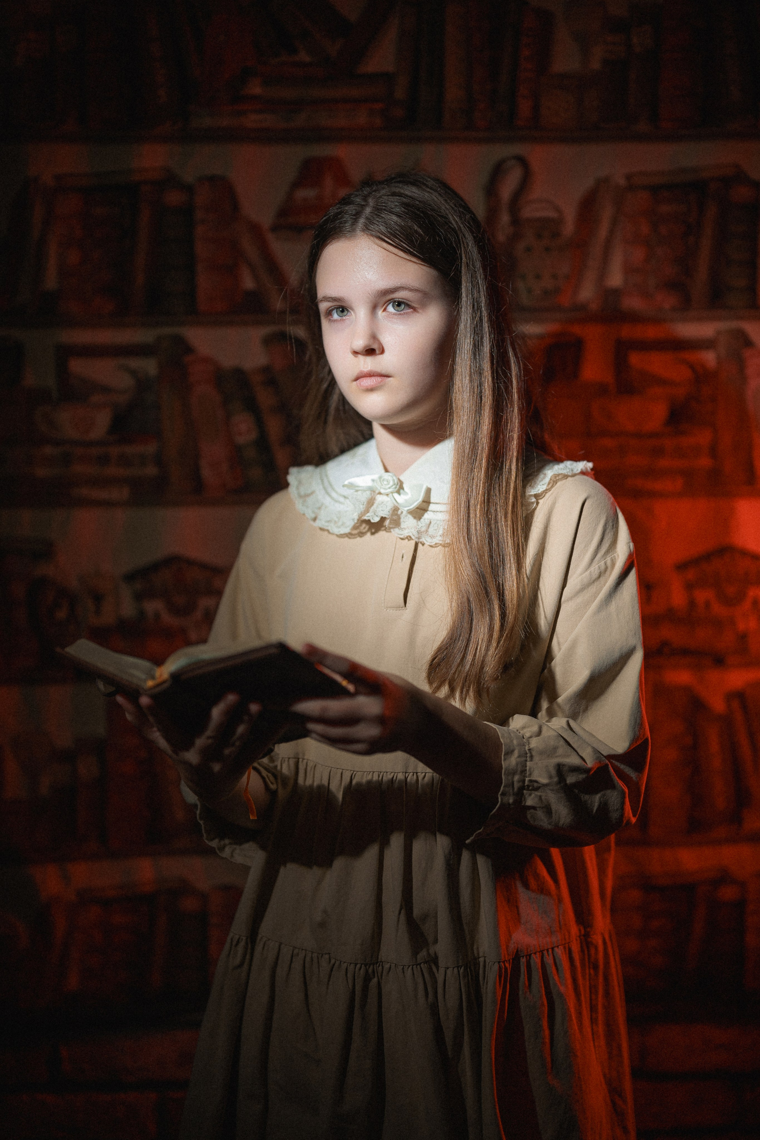 Примеры стилизации портретов и нестандартного света. Фотограф Олег Сотник