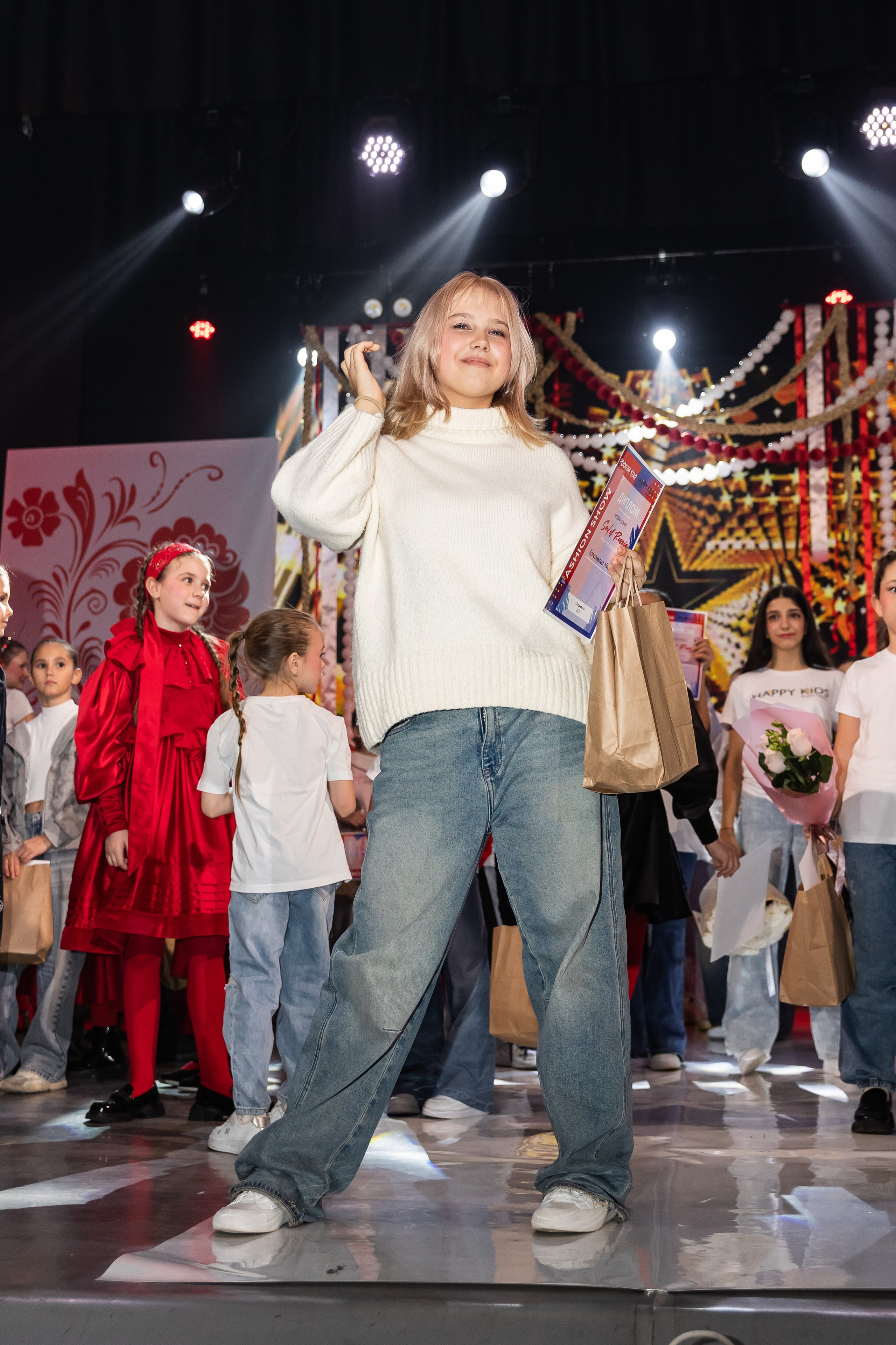 Показ Happy Kids. Выпускные альбомы во Владивостоке