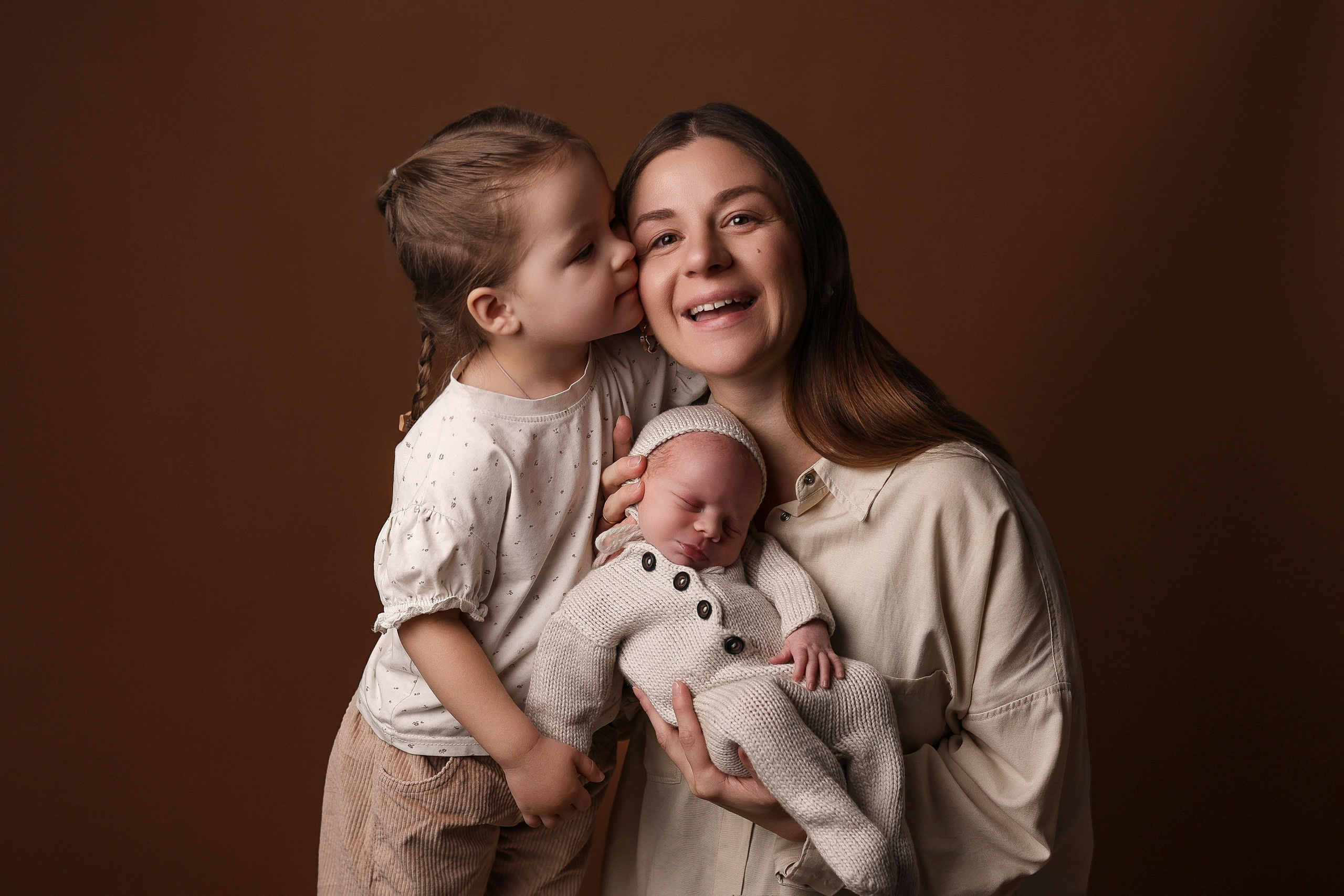 Съёмка с родителями. Фотограф новорожденных в Воткинске Илона Урванцева