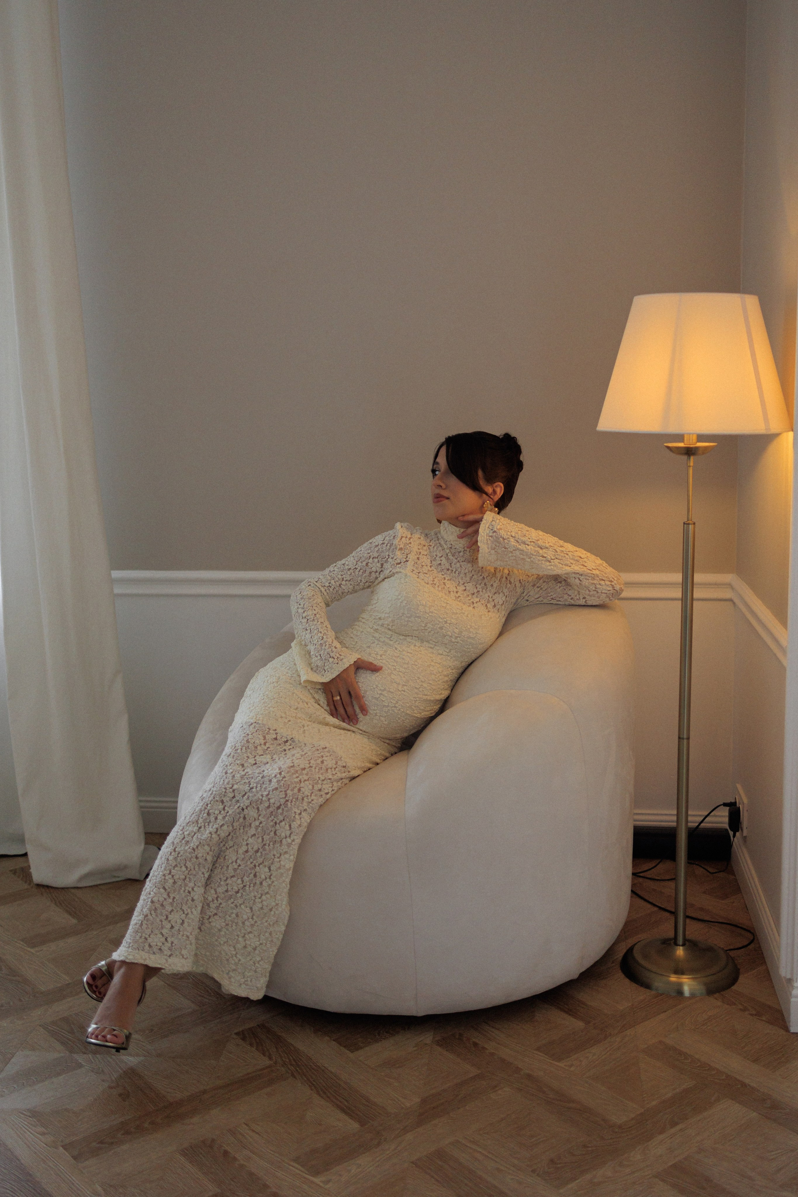 Фотосессия в ожидании беременности в студии на Зиповской. Свадебный фотограф и видеограф Краснодар, Ростов, Сочи, Новороссийск