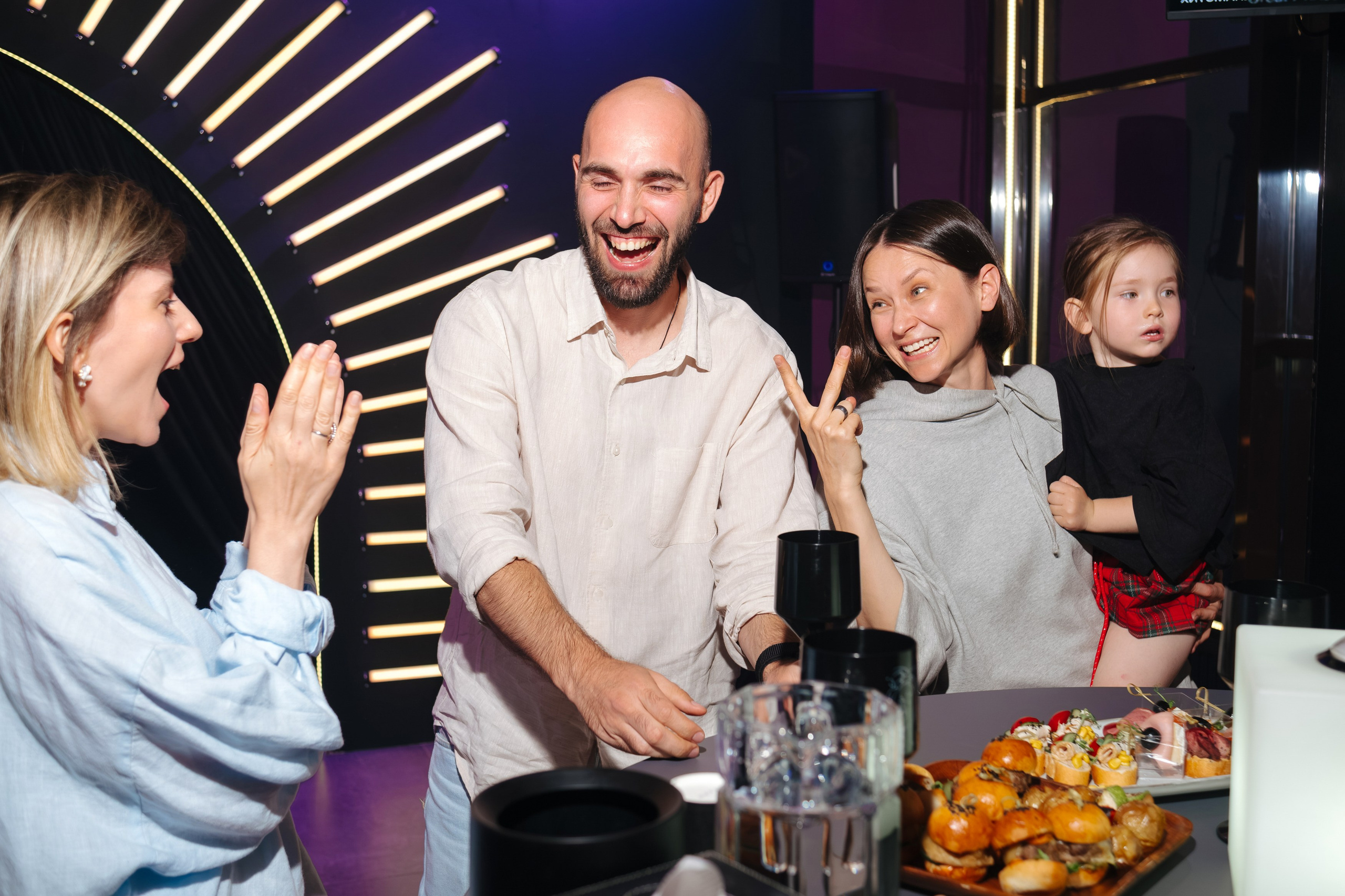 Хитомания. Фуд и предметный фотограф Виталий Морозов г. Москва