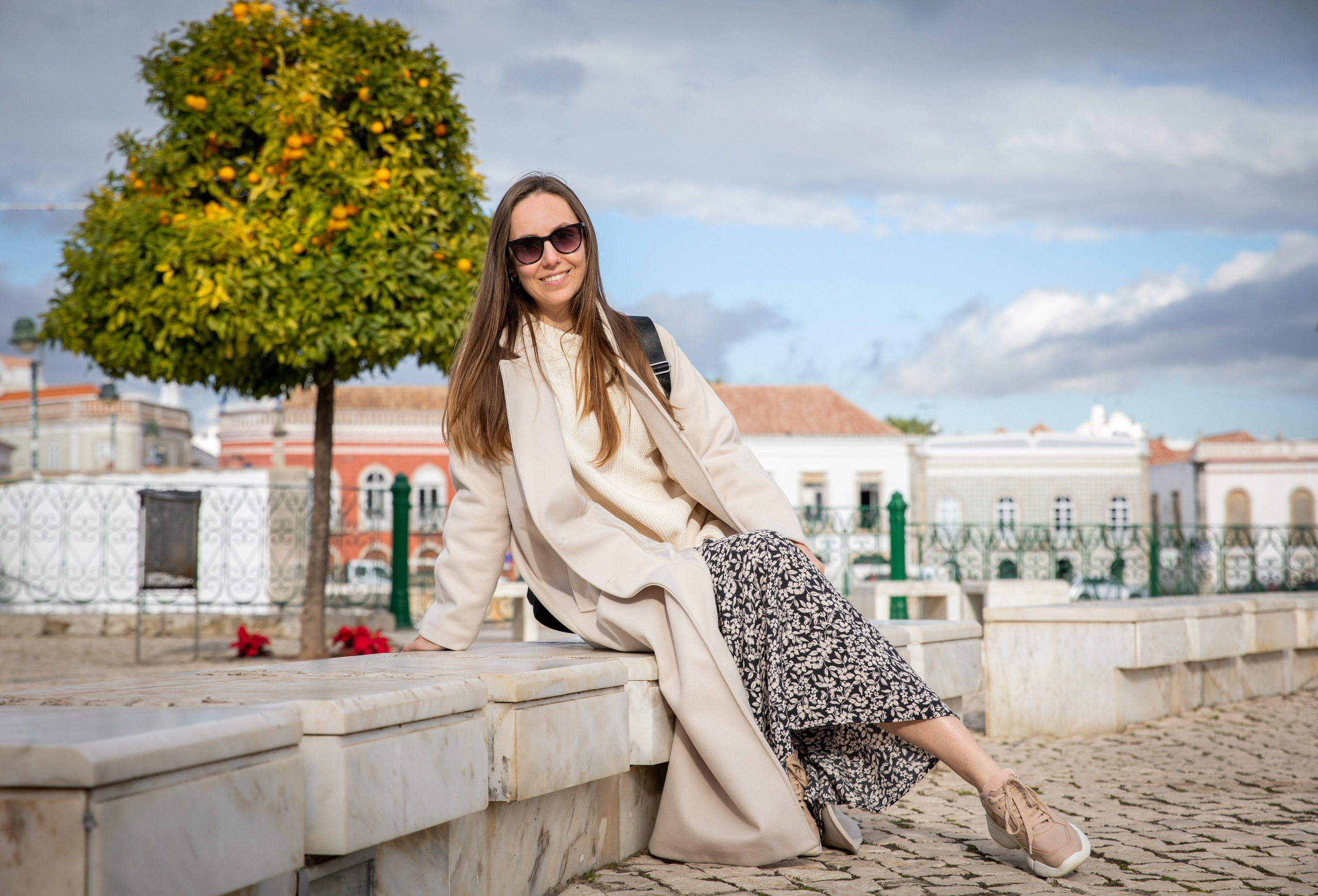 Street Style photosession. A walk in Tavira. Professional Photographer in Portugal. Oksana Lomnova