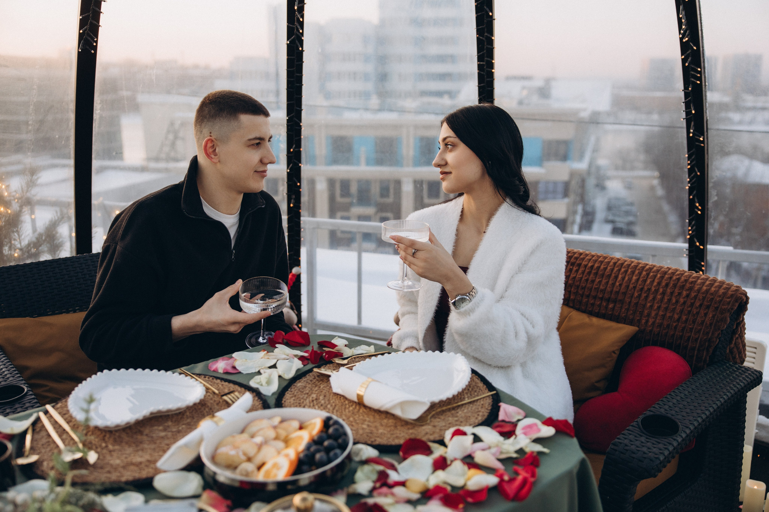 Свидание на крыше. Свадебный, семейный фотограф в Иркутске Светлана Макаричева