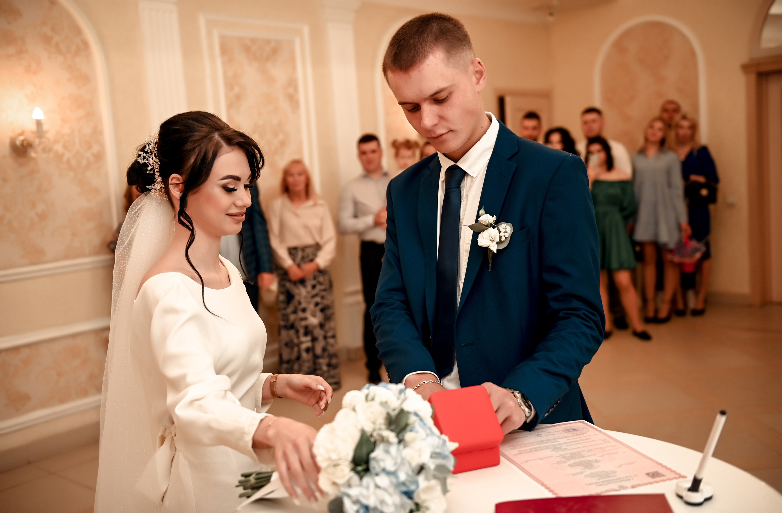 Небольшая часть фото со свадебной съемки Алексея и Даши. Свадебный, семейный, детский, контент фотограф в Омске Максим Ильин