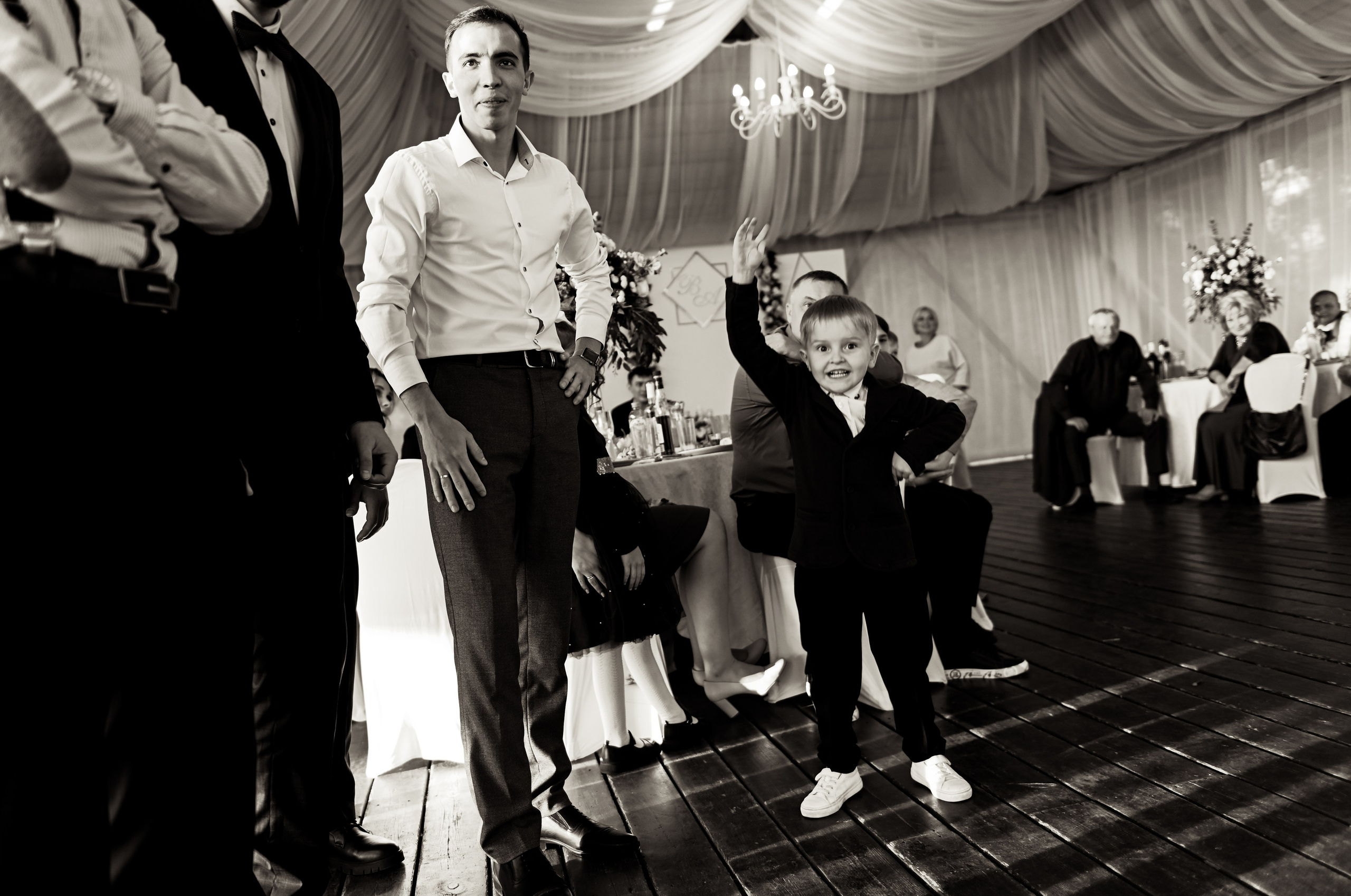 Шикарные ребята Владислав и Анастасия. Свадебный, семейный, детский, контент фотограф в Омске Максим Ильин