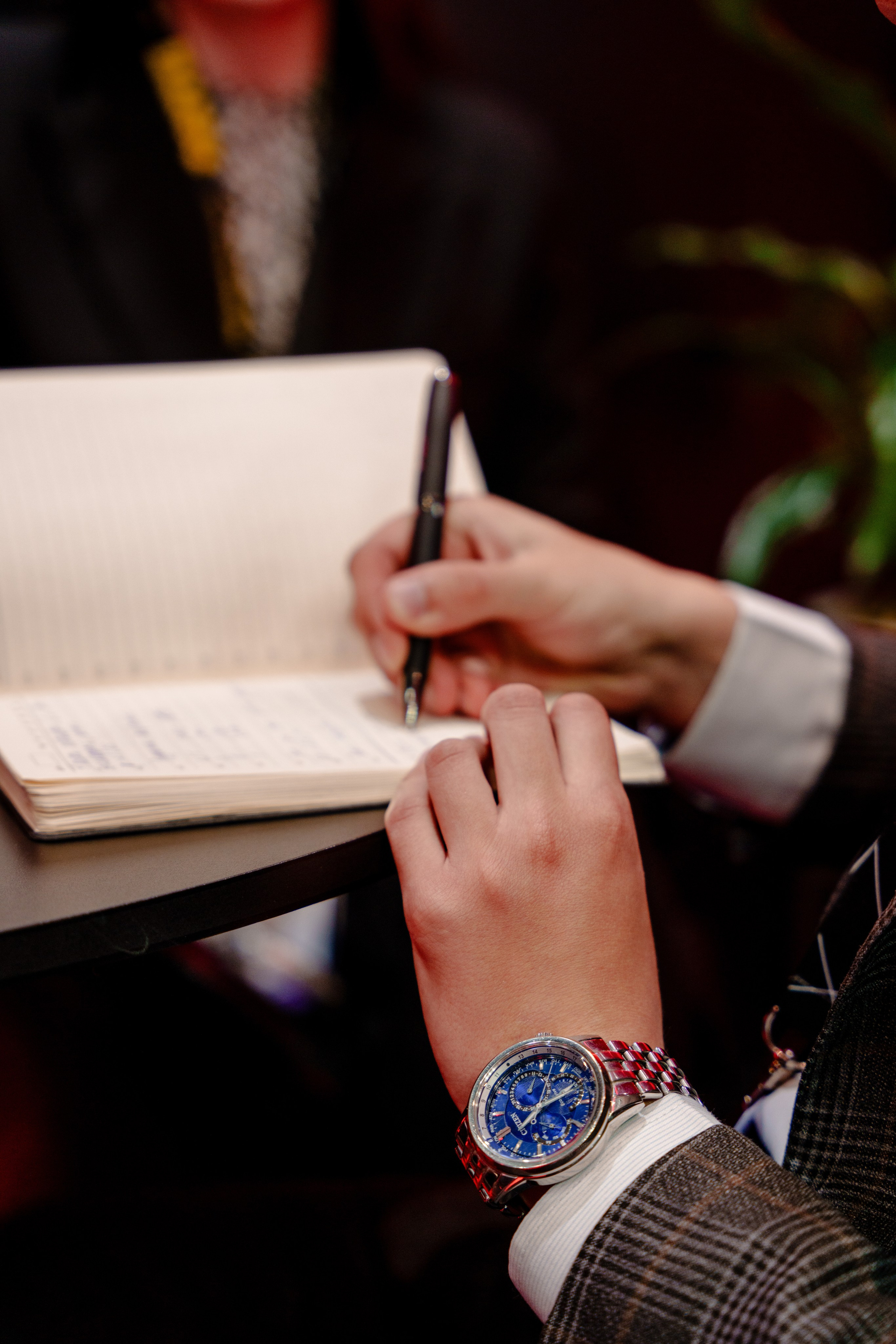 Репортажный фотограф на экспо Крокус. Репортажный фотограф Москва Сергей Дружинин