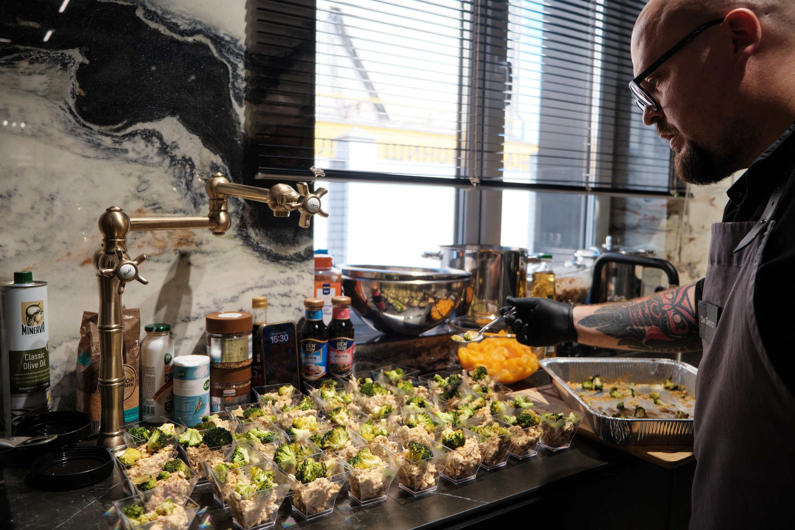 Открытие салона 100 градусов. Антон Ив