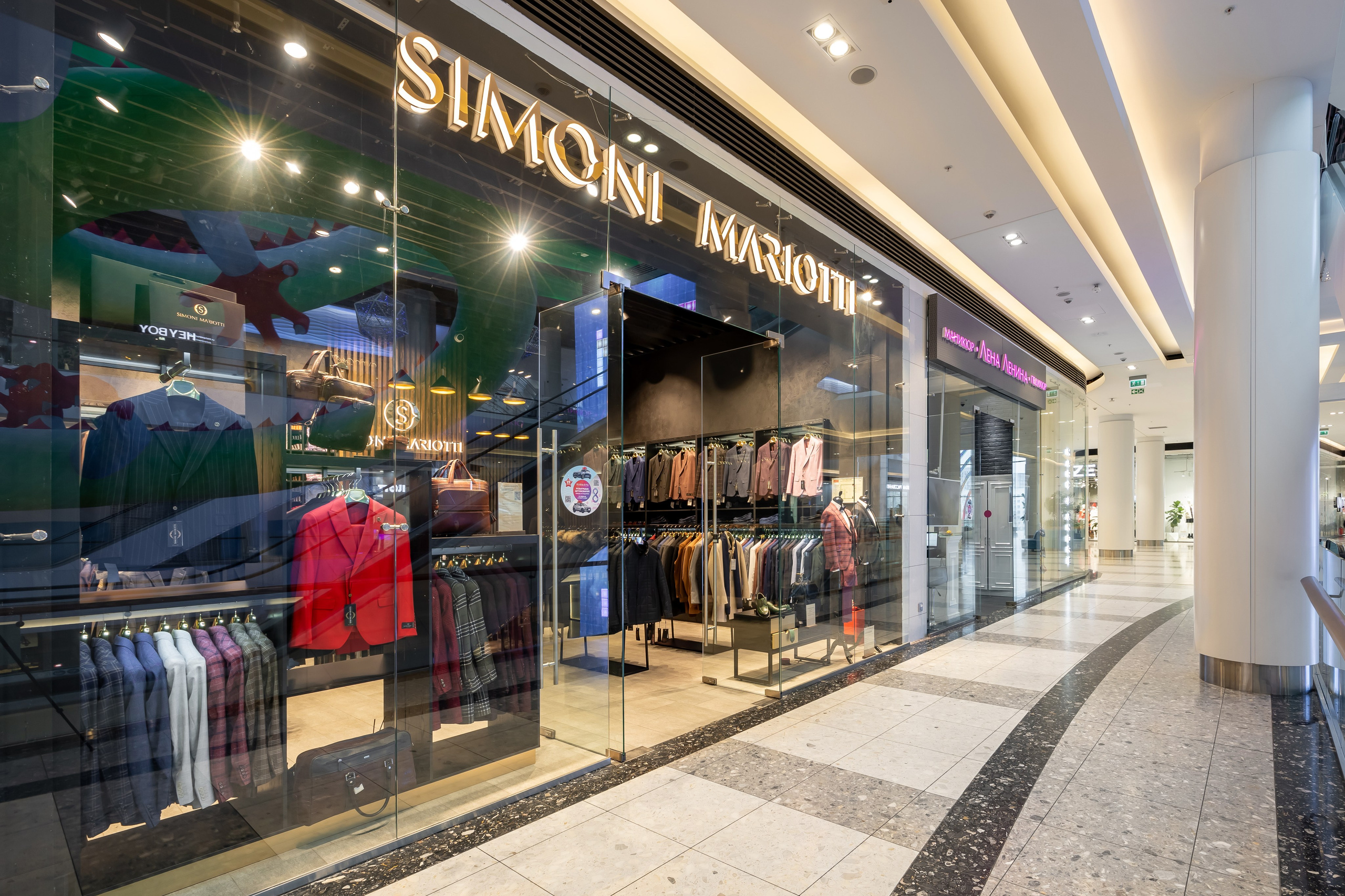 Съемка для производителя торгового оборудования в ТЦ «Ривьера». Интерьерный фотограф в Москве Сергей Чекмезов