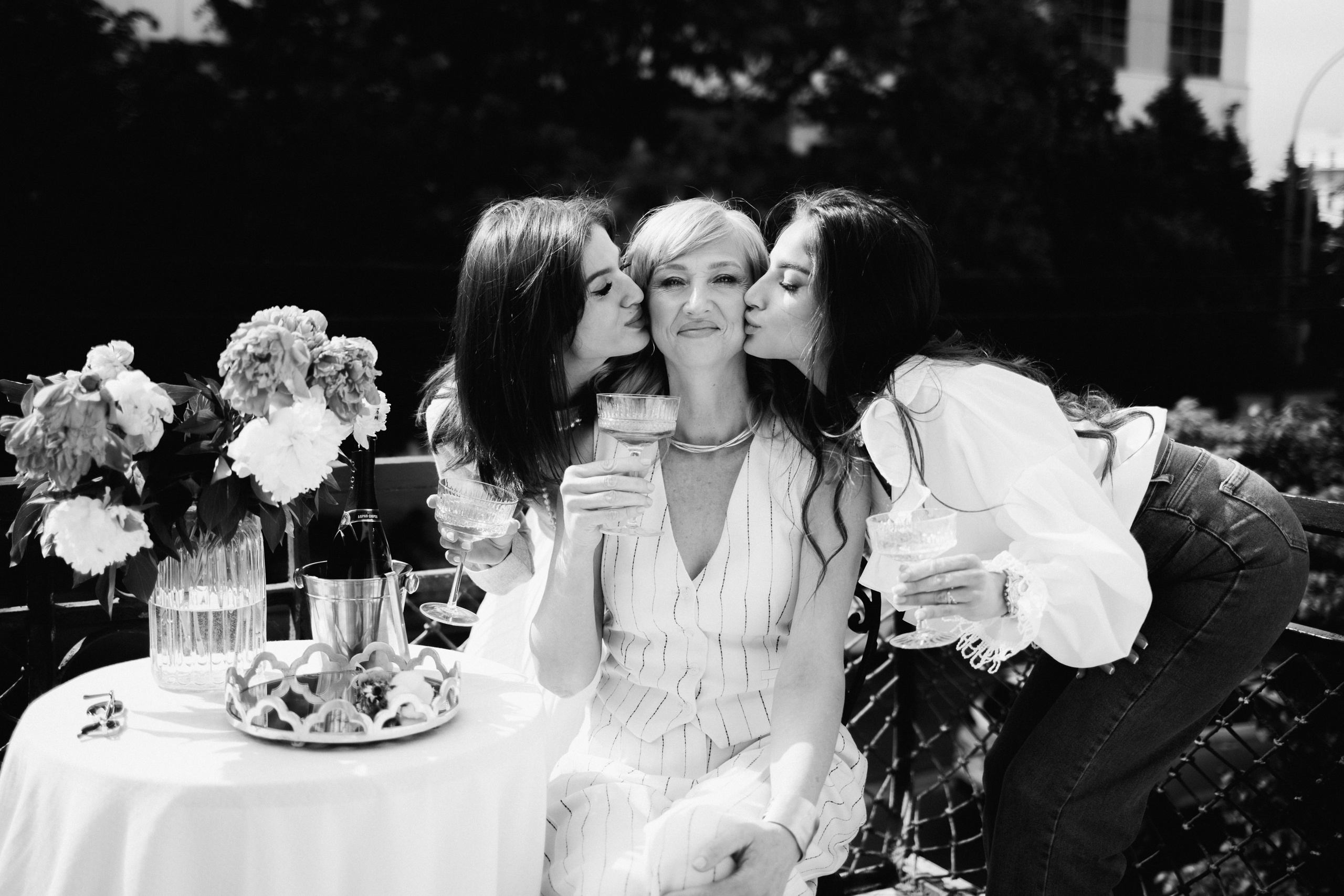 Мама и взрослые дочки. Семейный фотограф в Краснодаре Храмова Анна