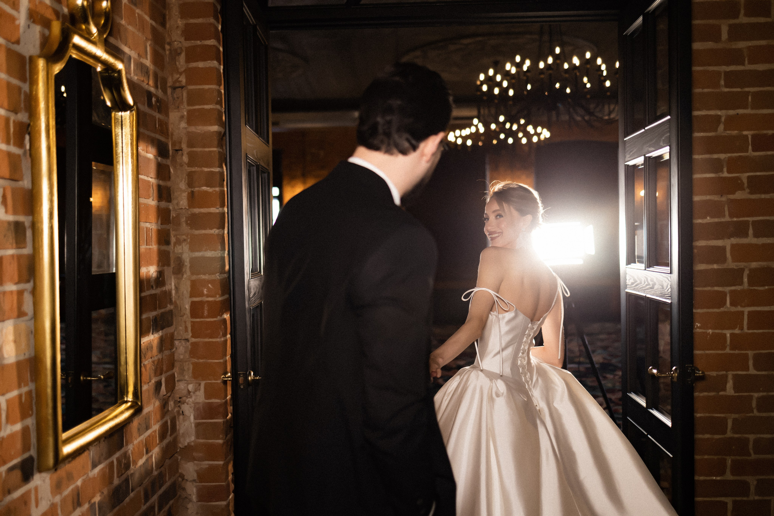 Свадебная в ресторане. Фотограф Арина Шмакова