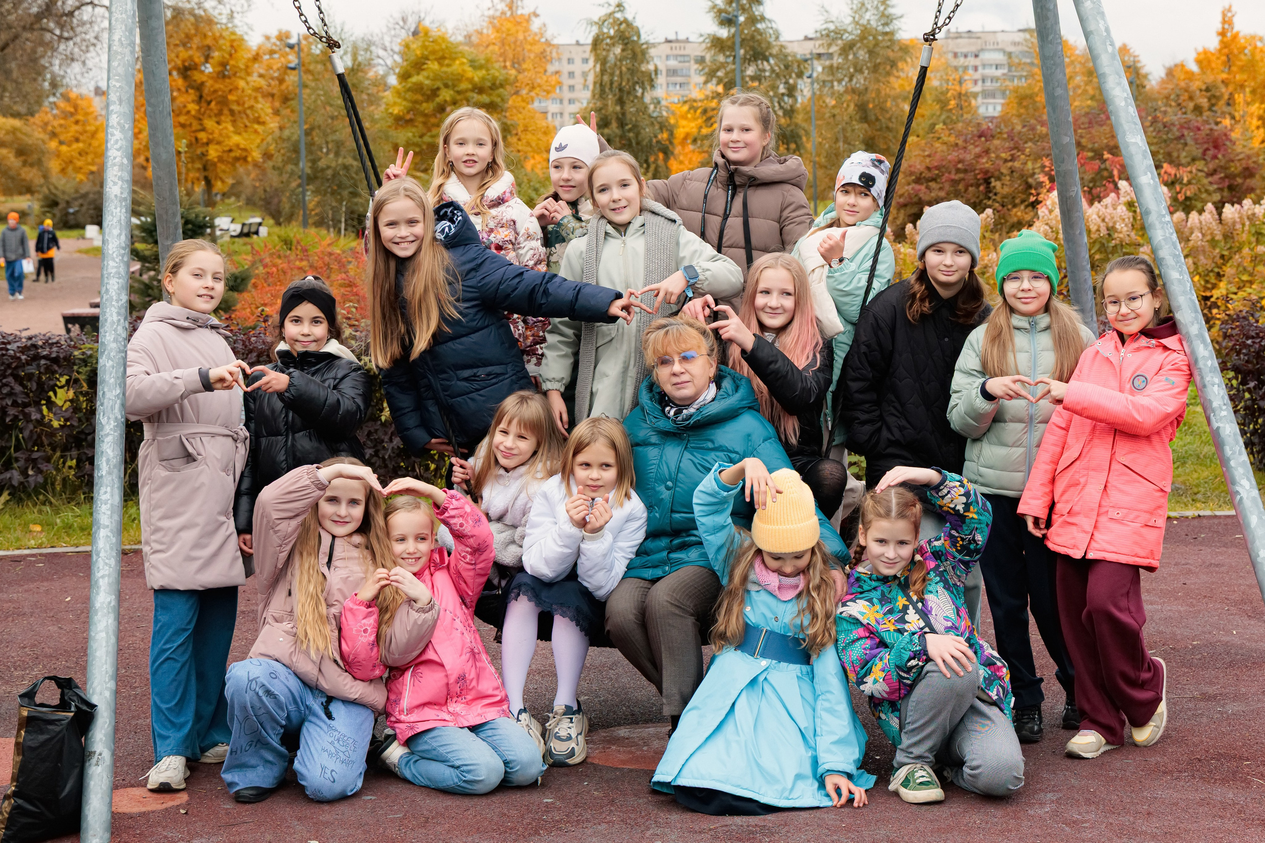 Фотосъёмка для выпускных альбомов из начальной школы. Свадебный, семейный, детский фотограф в Санкт-Петербурге