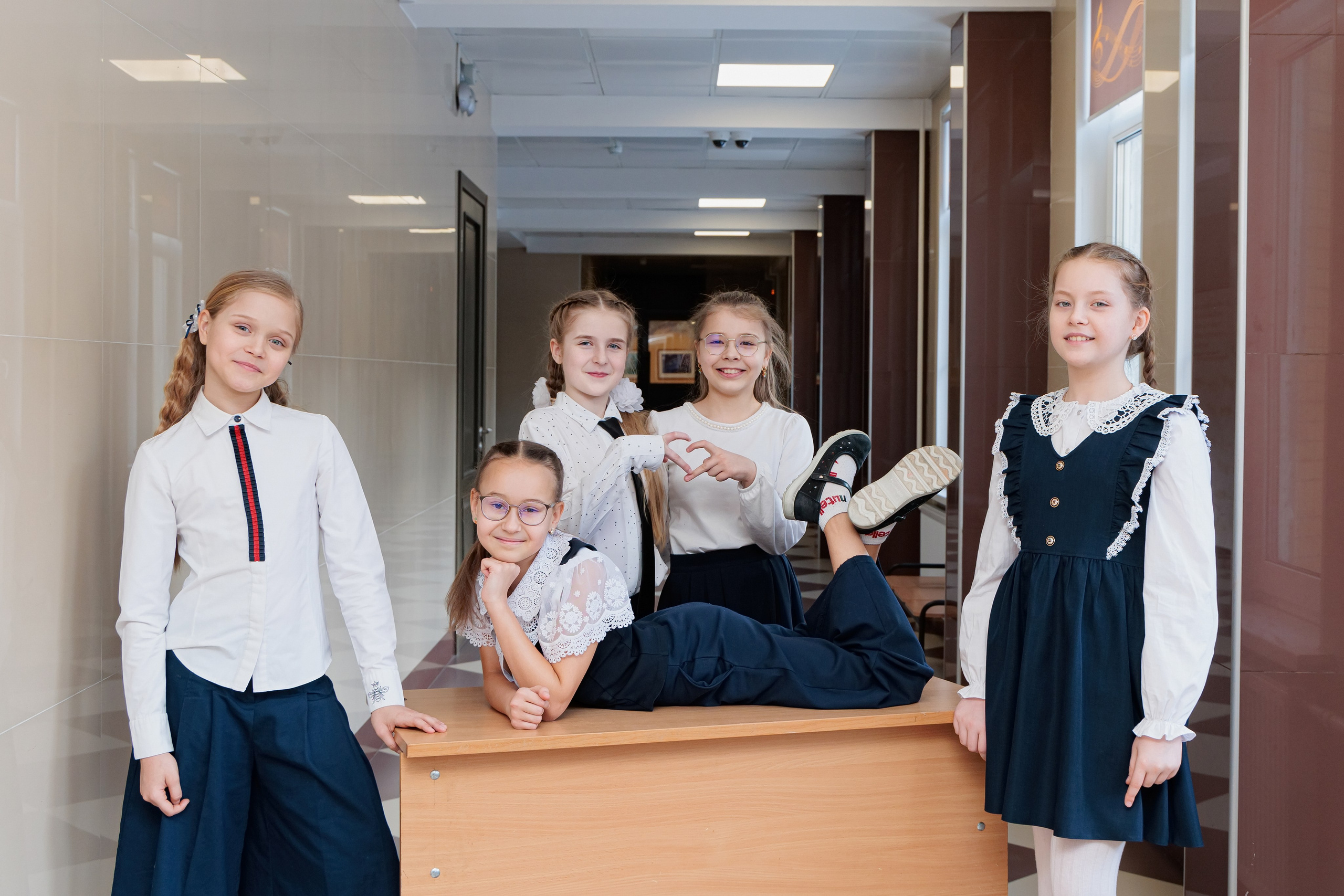 Фотосъёмка для выпускных альбомов из начальной школы. Свадебный, семейный, детский фотограф в Санкт-Петербурге
