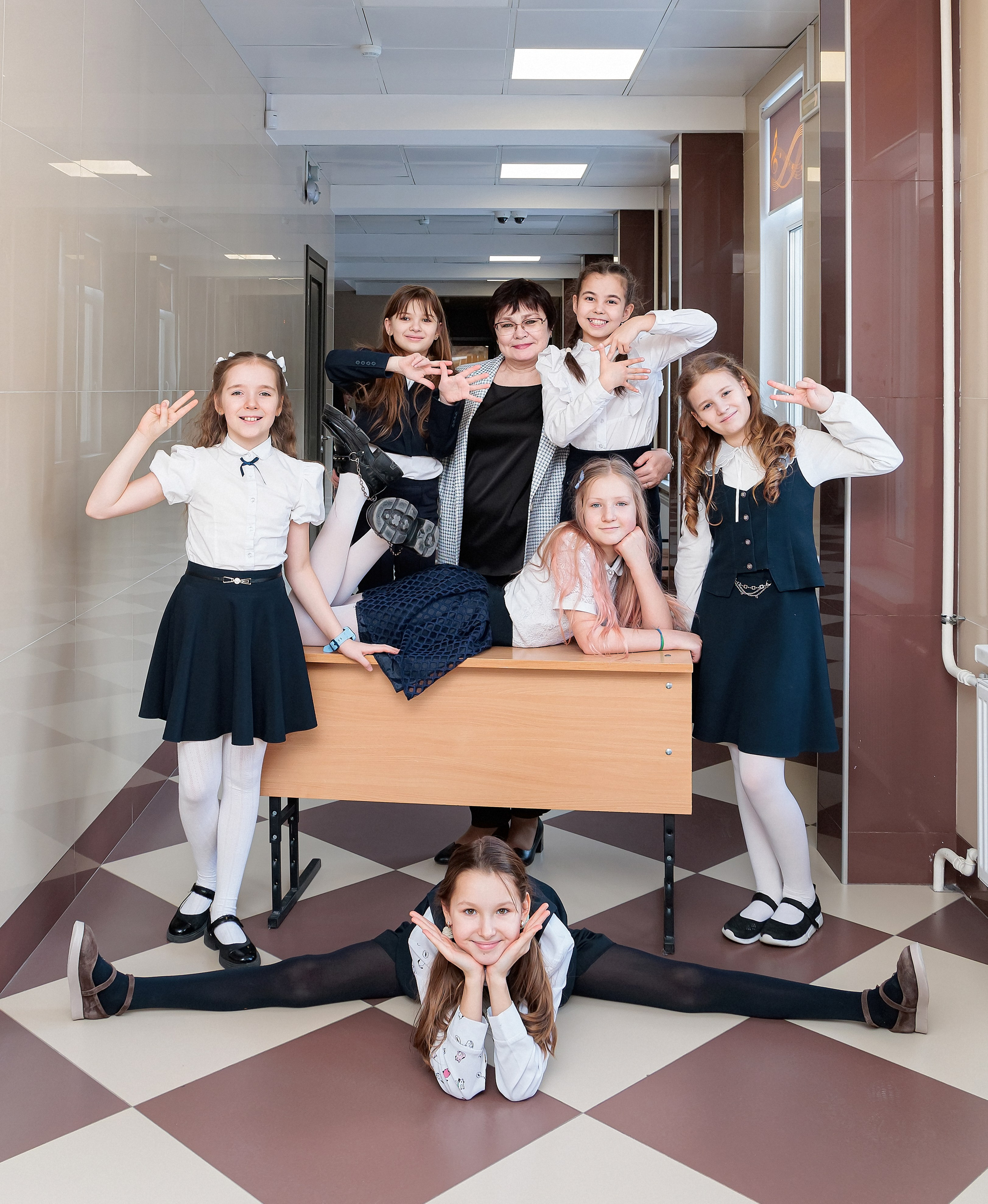 Фотосъёмка для выпускных альбомов из начальной школы. Свадебный, семейный, детский фотограф в Санкт-Петербурге