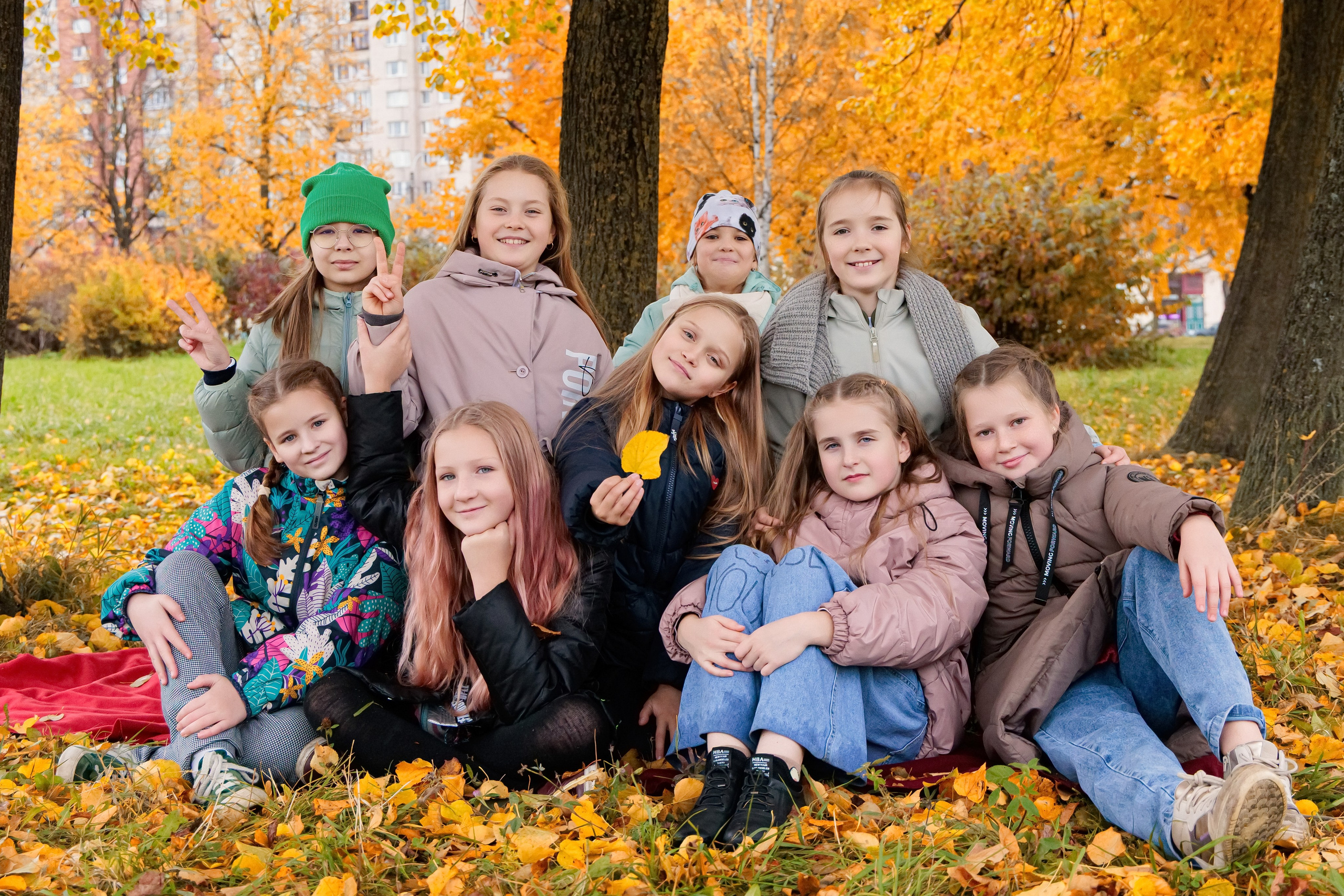 Фотосъёмка для выпускных альбомов из начальной школы. Свадебный, семейный, детский фотограф в Санкт-Петербурге