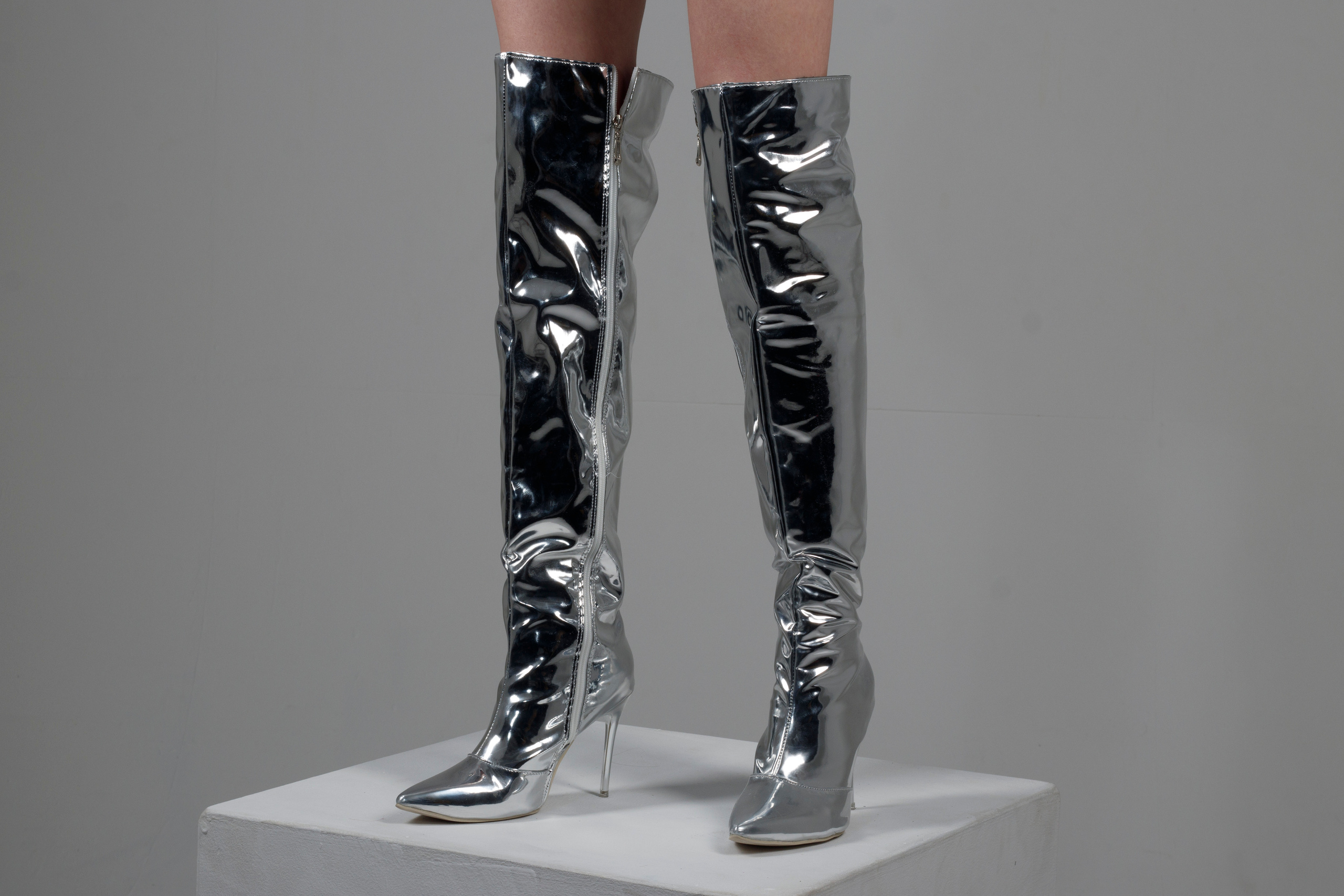 Аренда образов. Фотостудия Гранд в Санкт-Петербурге