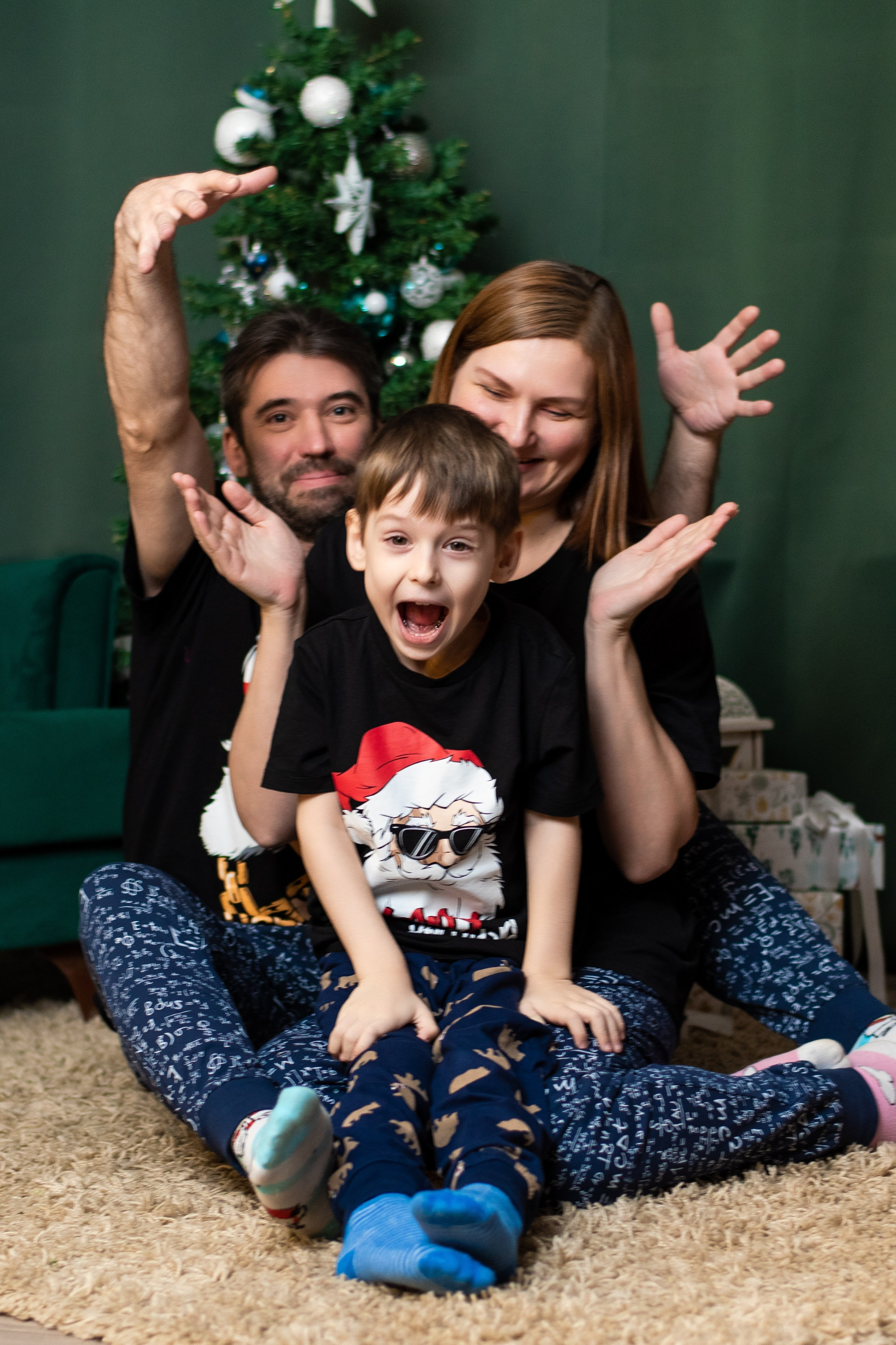 Светлана с семьей. Студийная съемка. Екатерина Бикбаева фотограф, видеограф, медиа-продюсер