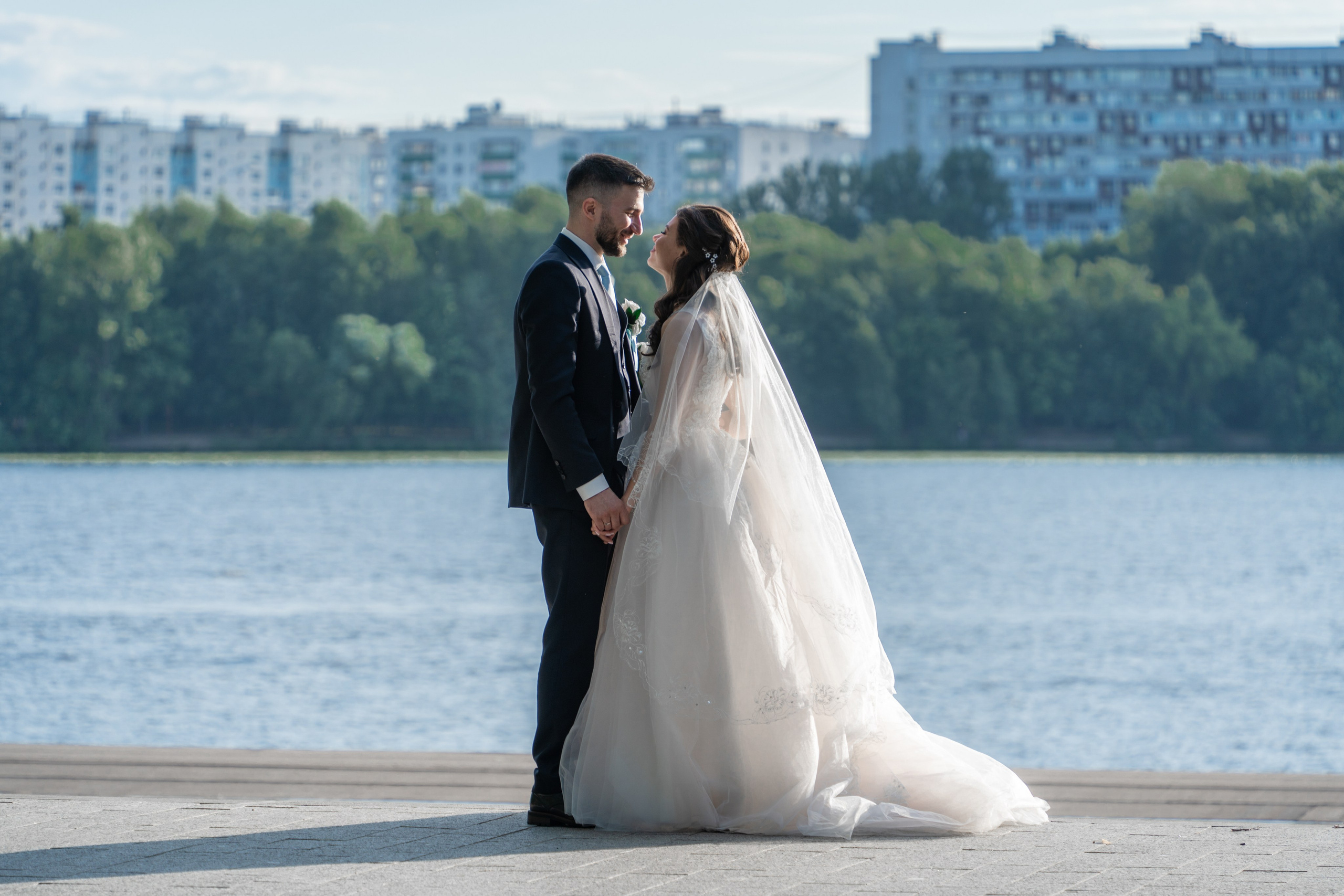 Ира и Ян. День свадьбы. Репортажный и интерьерный фотограф Александра Солдатова