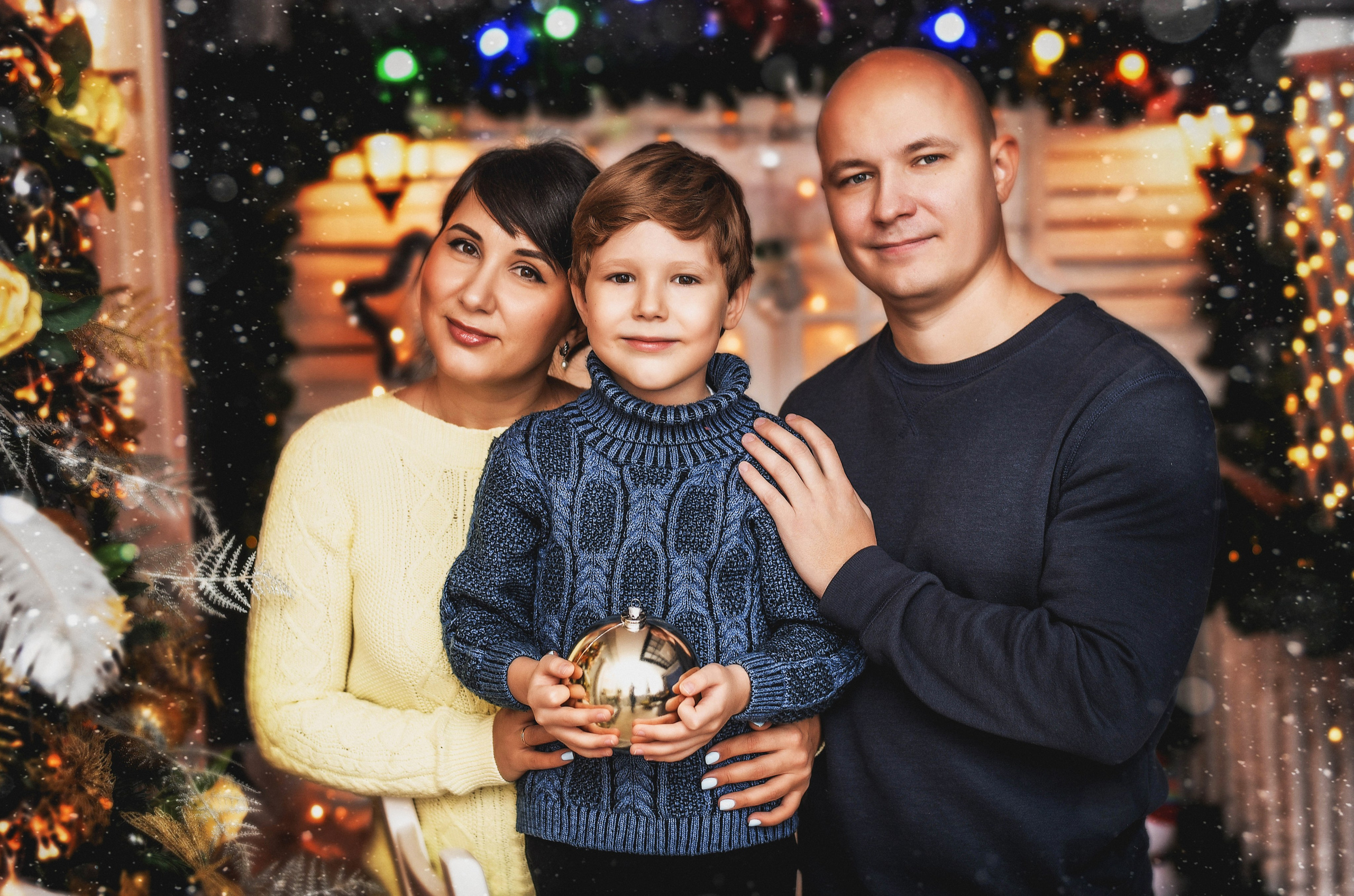 Новогодняя семейная 3. Свадебный, семейный, детский, контент фотограф в Омске Максим Ильин