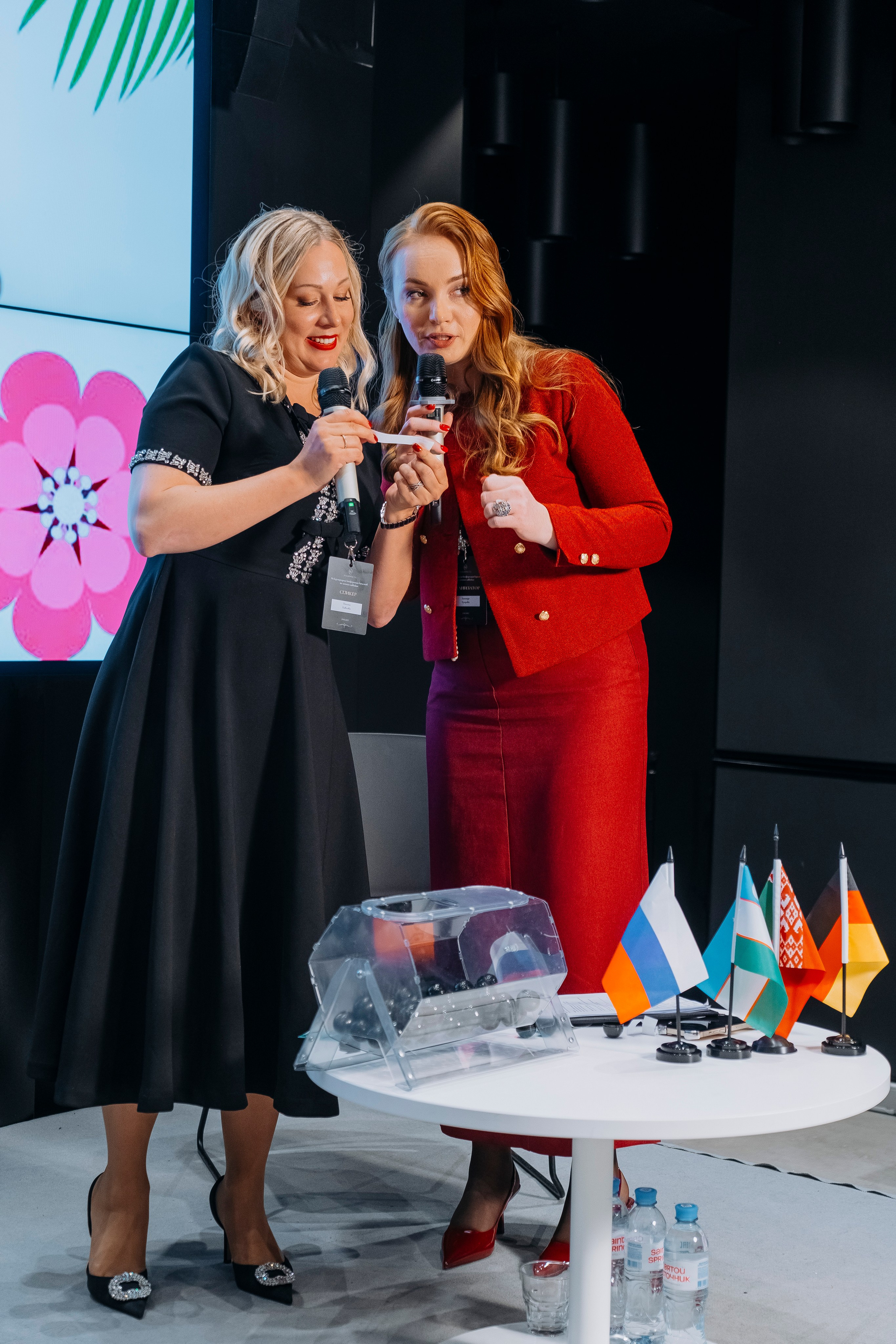 «Код юриста. Версия 2025» Больше: https://sinonim.org/improve#res. Профессиональный портретный фотограф в Москве Владимир Глаголев