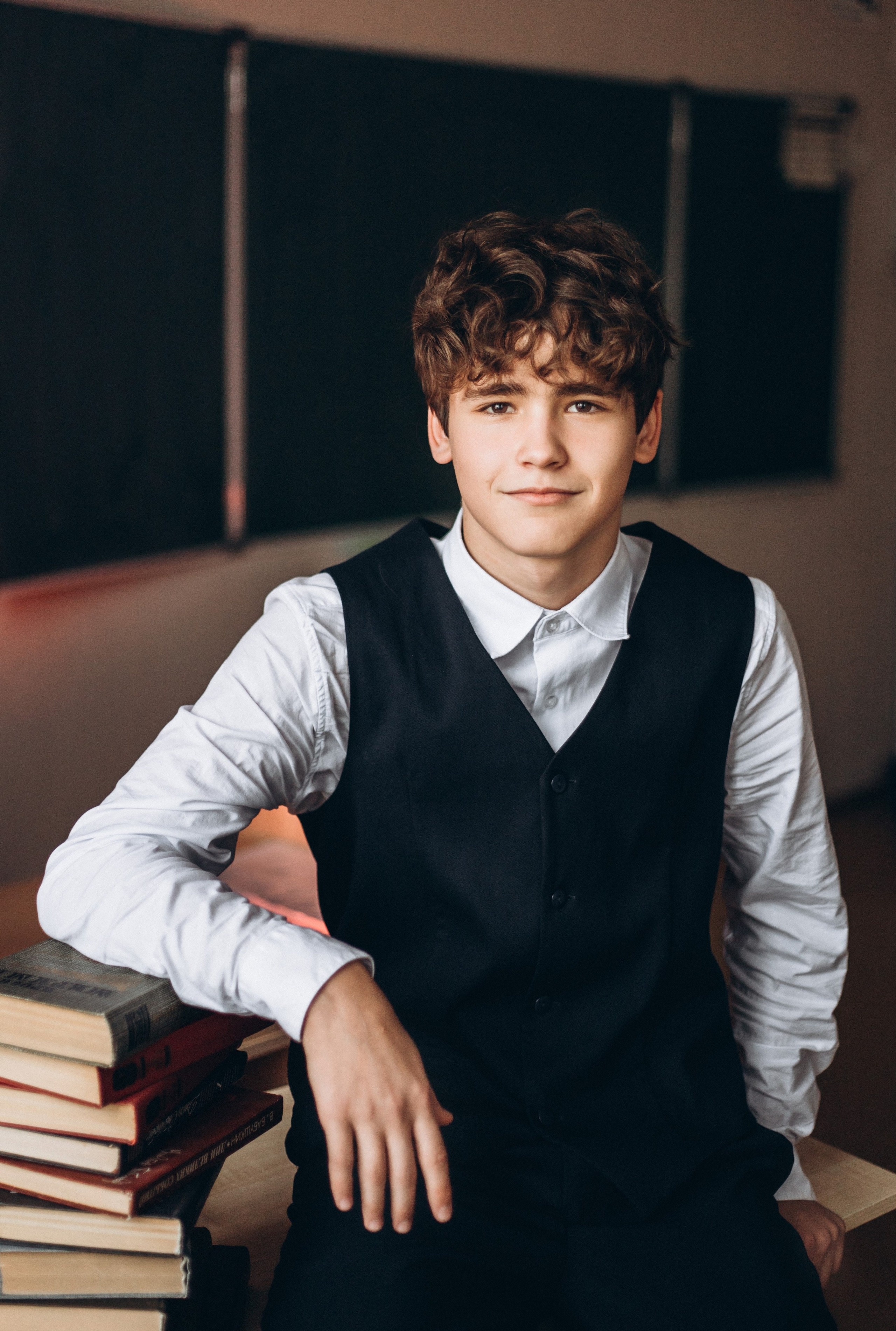 Выпускной класс на альбомы в школе+природа. Портретный и семейный фотограф в Саратове Елена Шустова