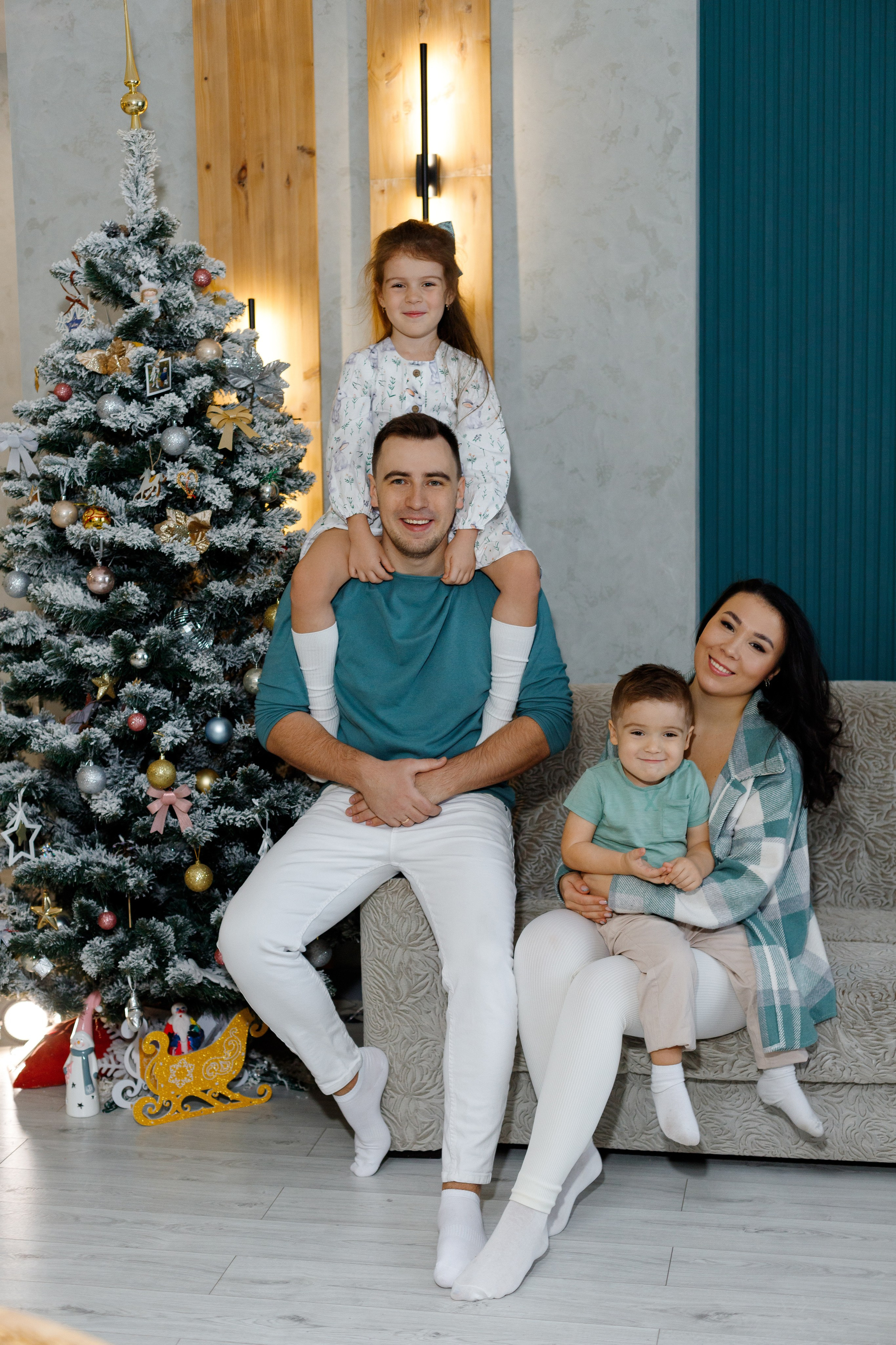 Предновогодняя домашняя фотосессия. Фотограф Александра Сыщенко