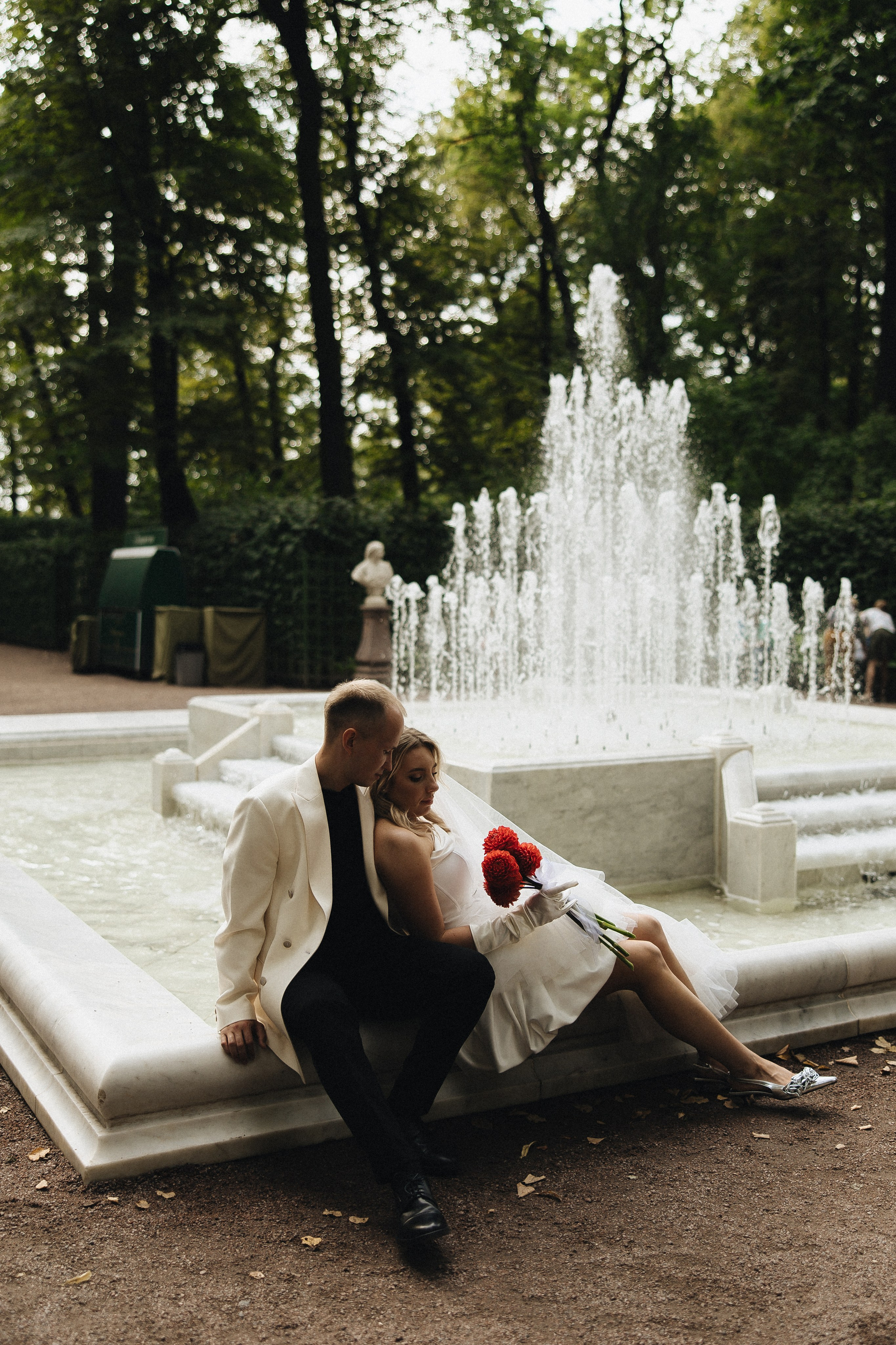 Когда я впервые увидел тебя, этот смех, ты мне напомнила по-моему сразу всех. Свадебный фотограф в Санкт-Петербурге Баженова Алина