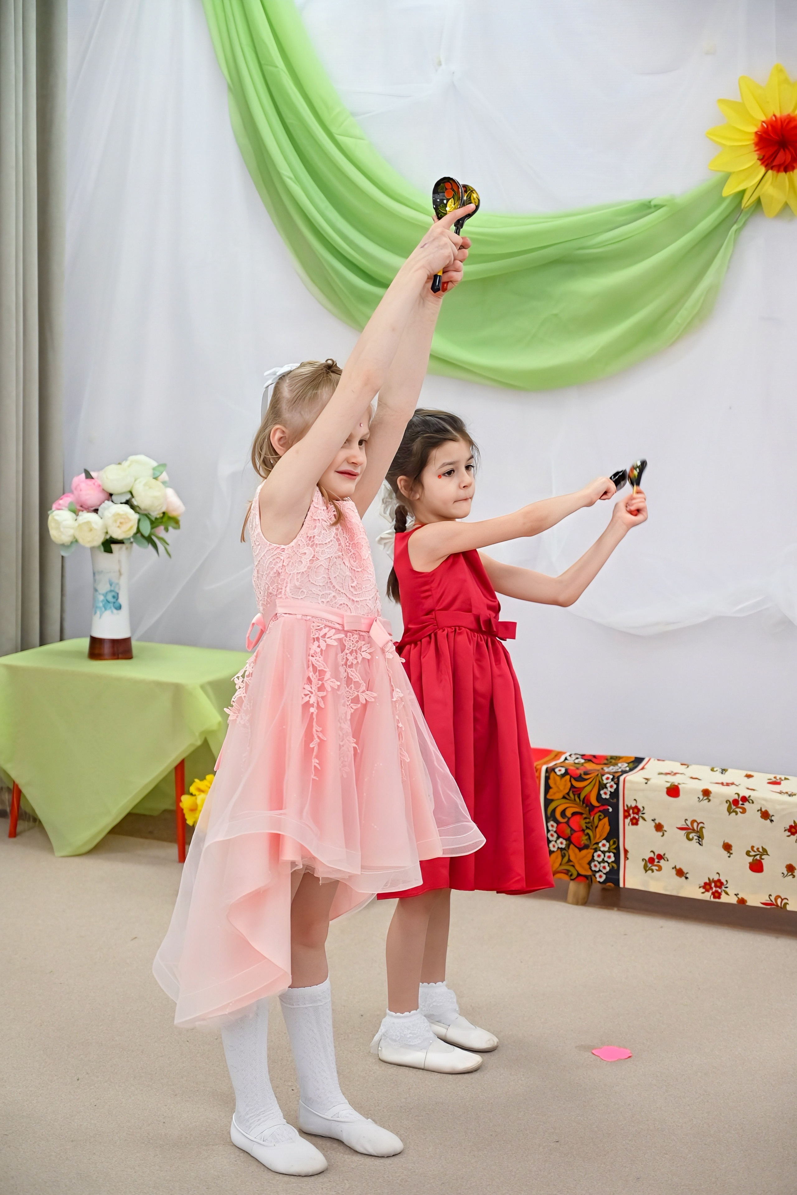 Праздник в группе Цветик семицветик. Семейный и детский фотограф Москва