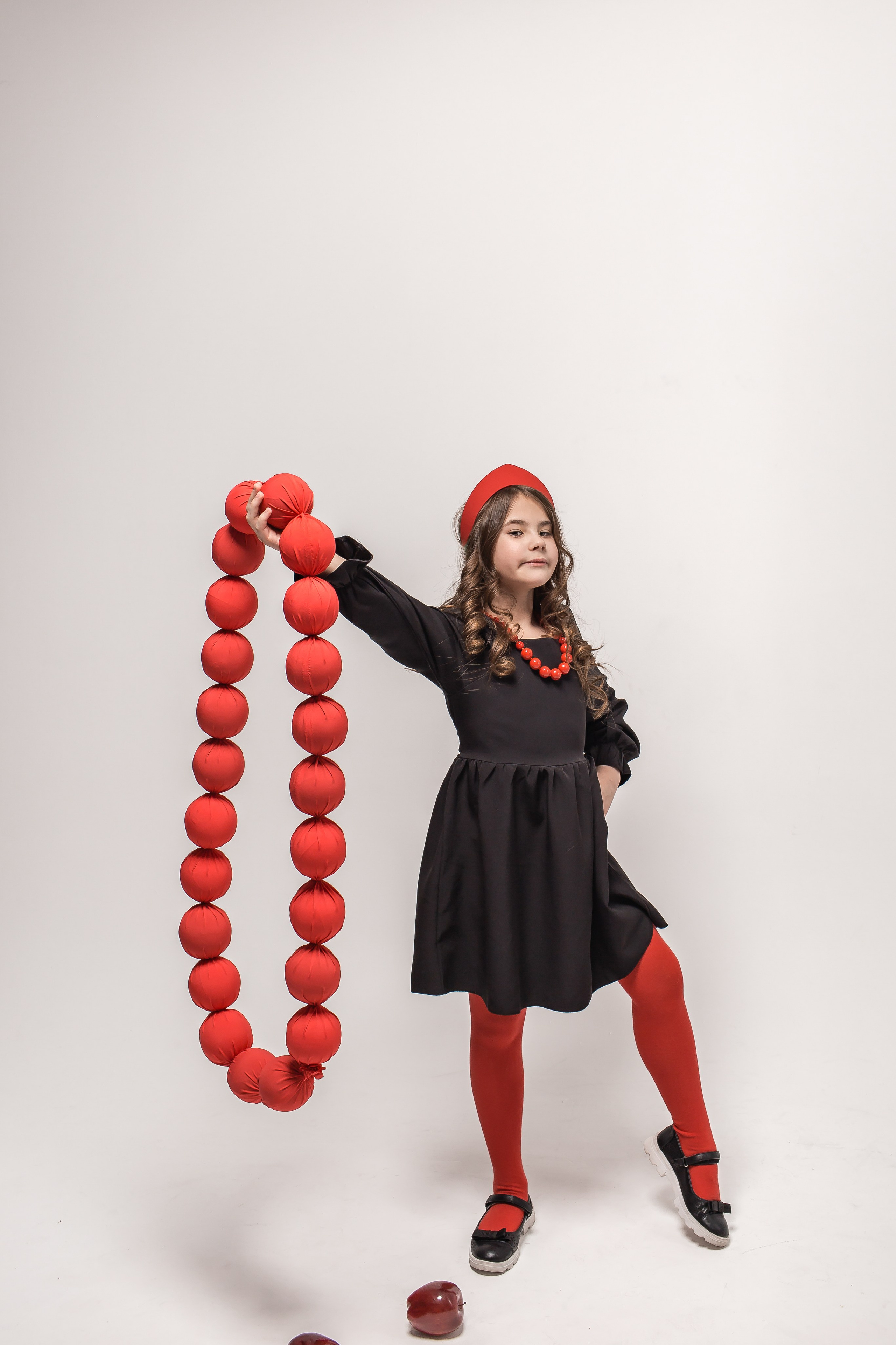 День рождение от 4 до 18 лет (на белом фоне). Детский семейный фотограф на первый годик город Новосибирск Дымова Светлана пакеты всё включено 1-3 года