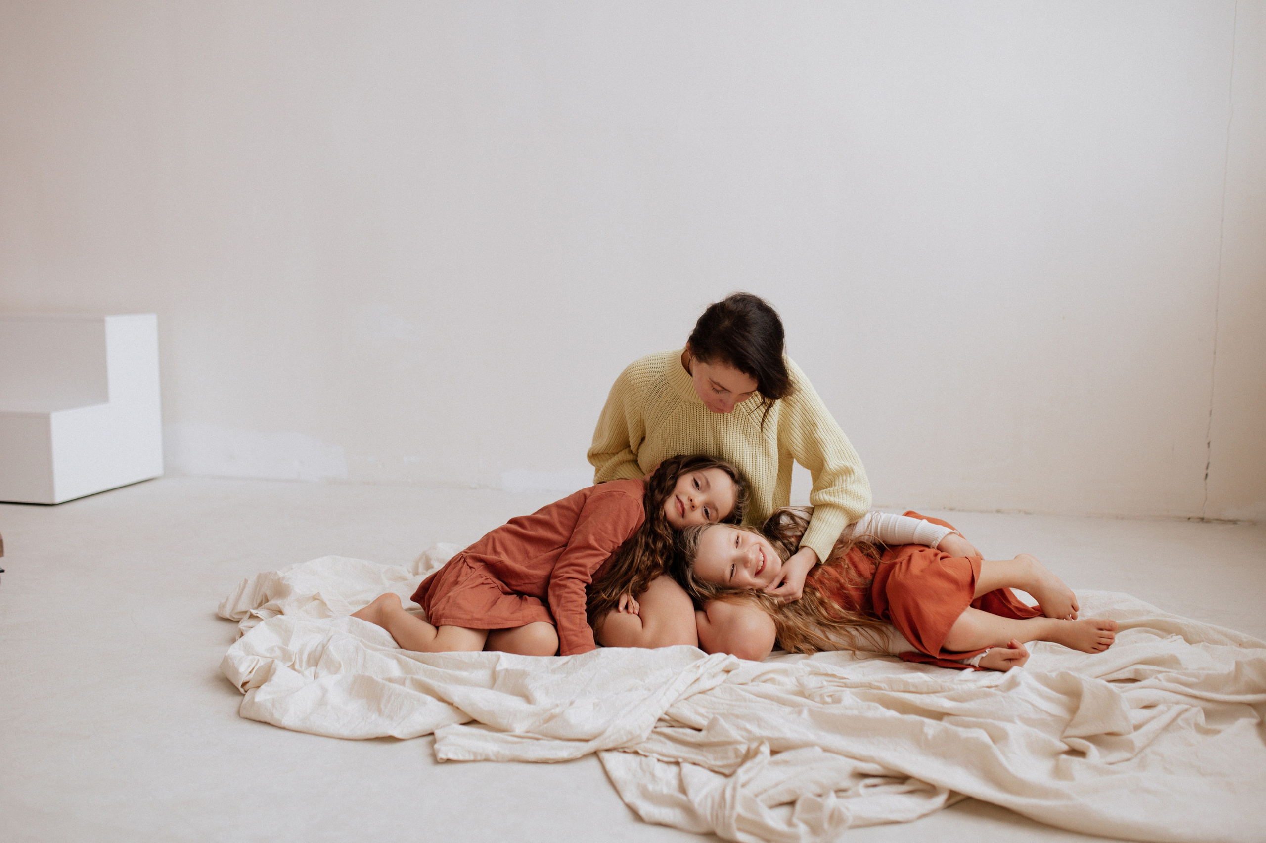 Мама и дочки. Фотограф Светлана Васильева