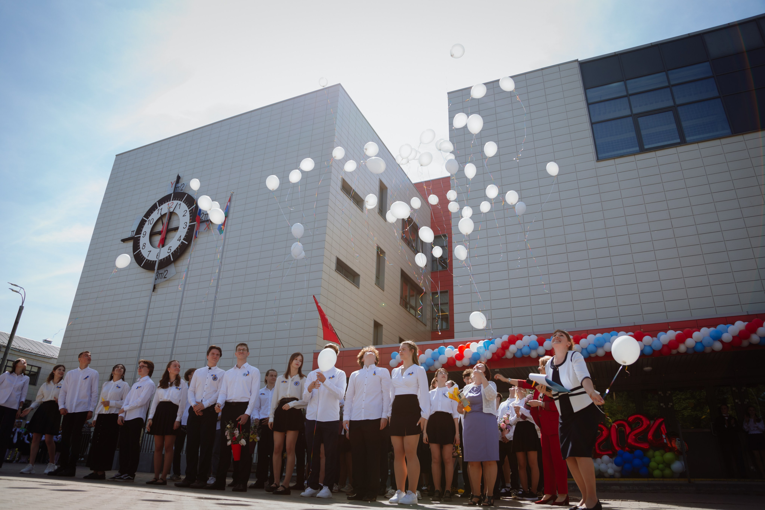 Последний звонок 2024 (2 часа фотосъемки). Профессиональный фотограф Надежда Антонова