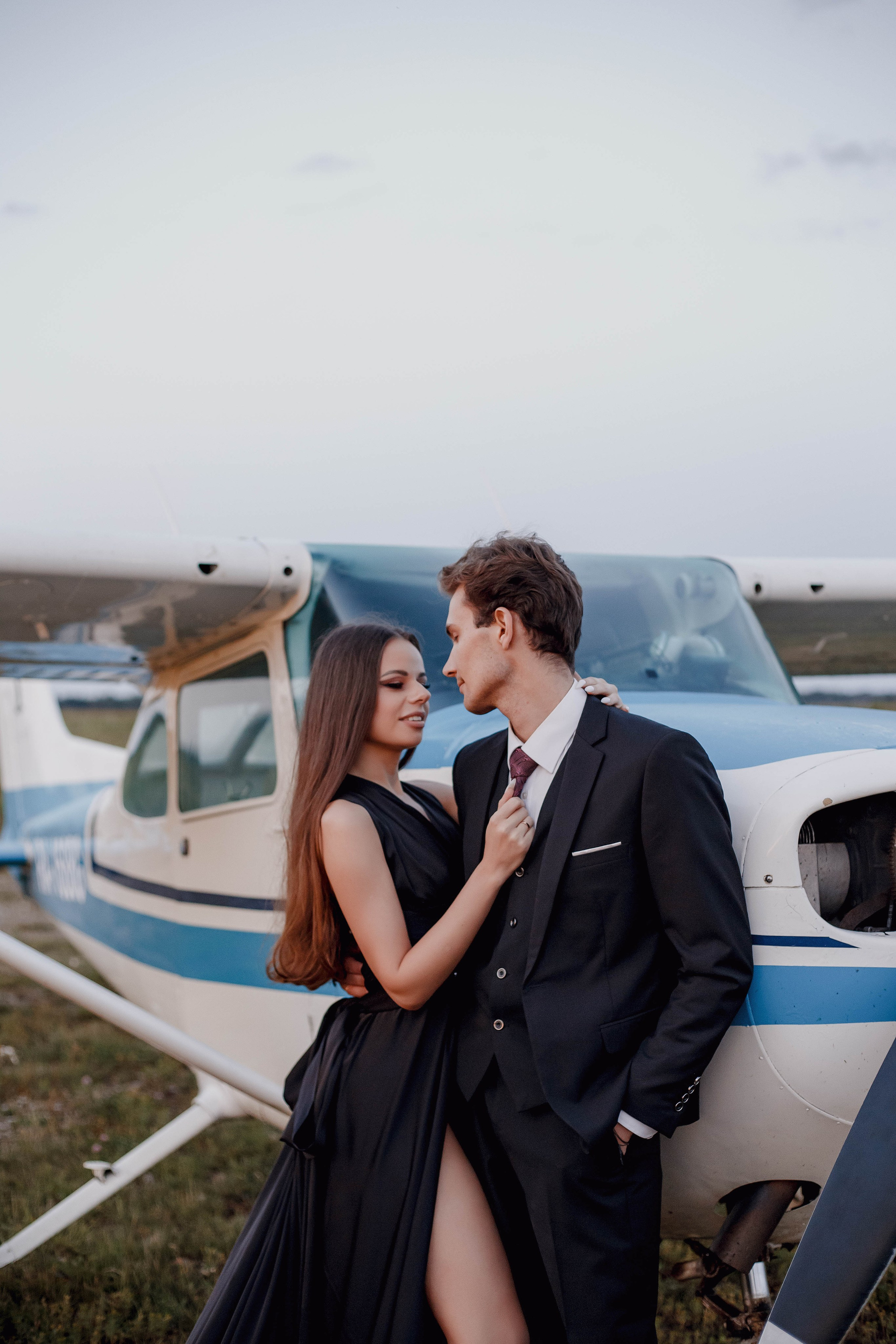 На взлетной полосе. Свадебный фотограф Санкт-Петербург  Москва