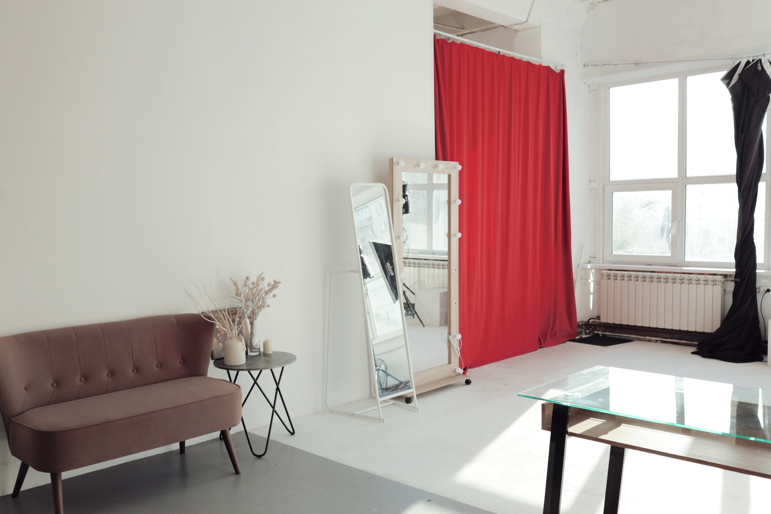 Забронировать. 10studio
