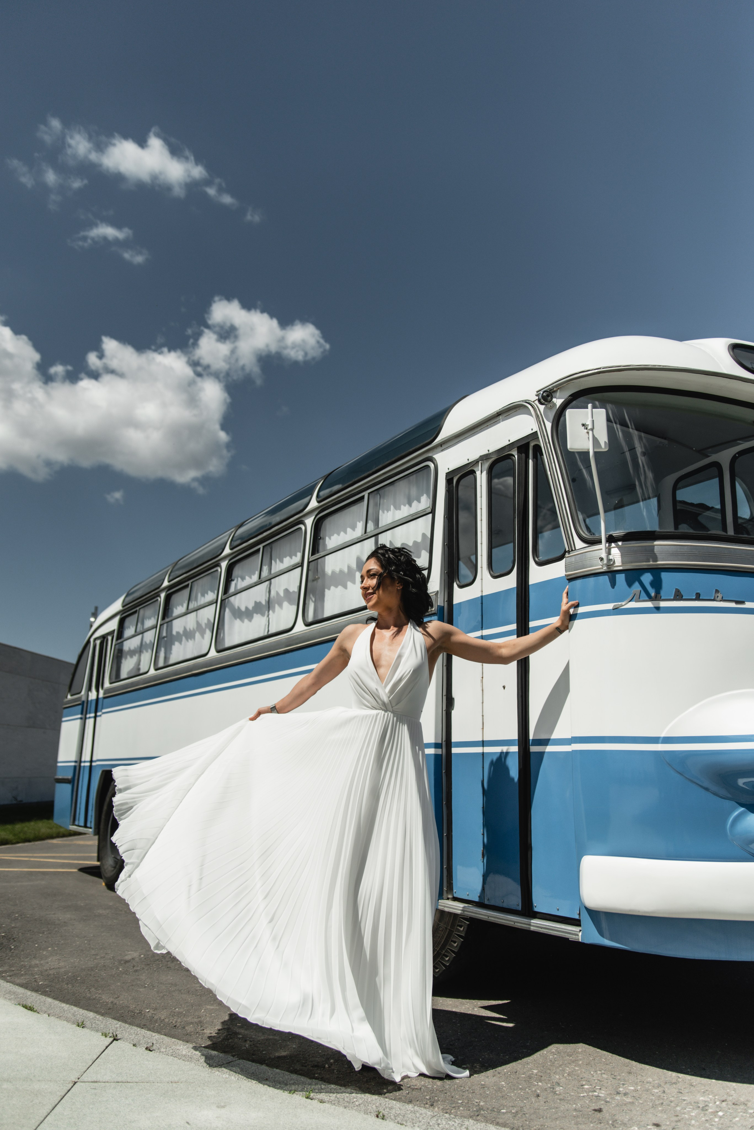Меня зовут Александр Литвинчук и я свадебный фотограф в Саратове