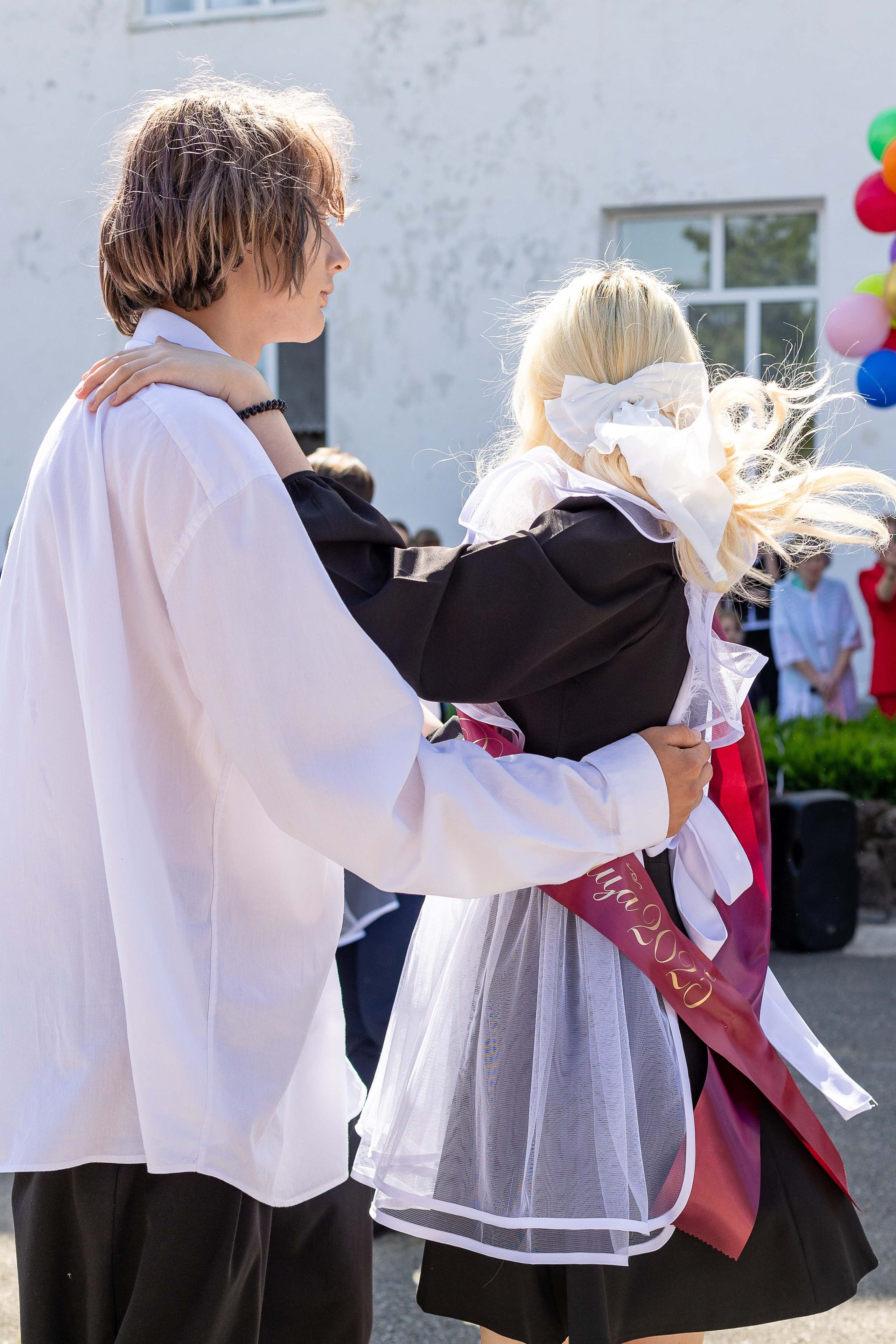 Последний звонок. Выпускные альбомы Майкоп, Краснодар Елена Золотарева