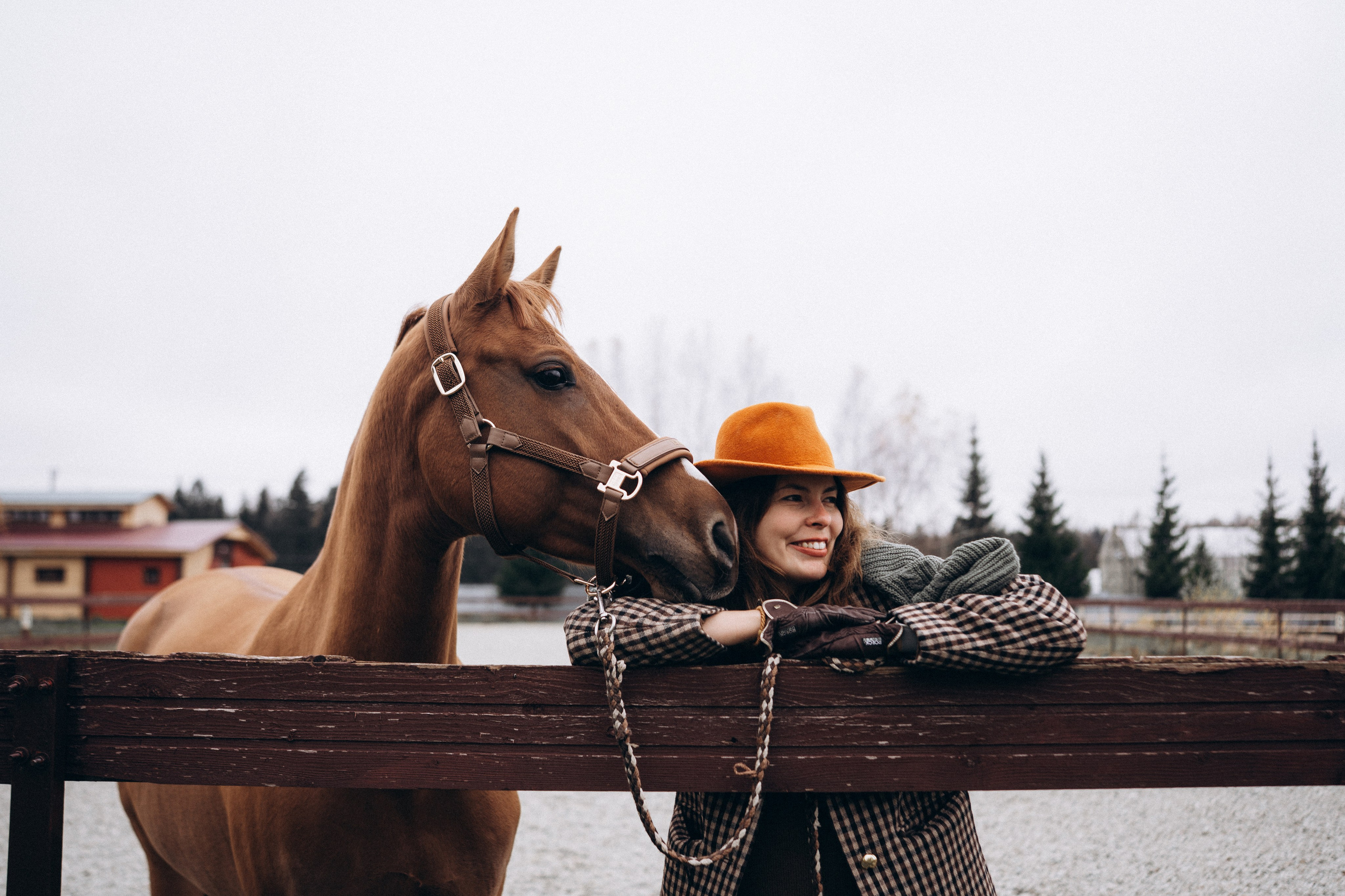 Фотосессия с лошадьми. Фотограф Новорожденных в Москве. Семейные истории в стиле LIFE