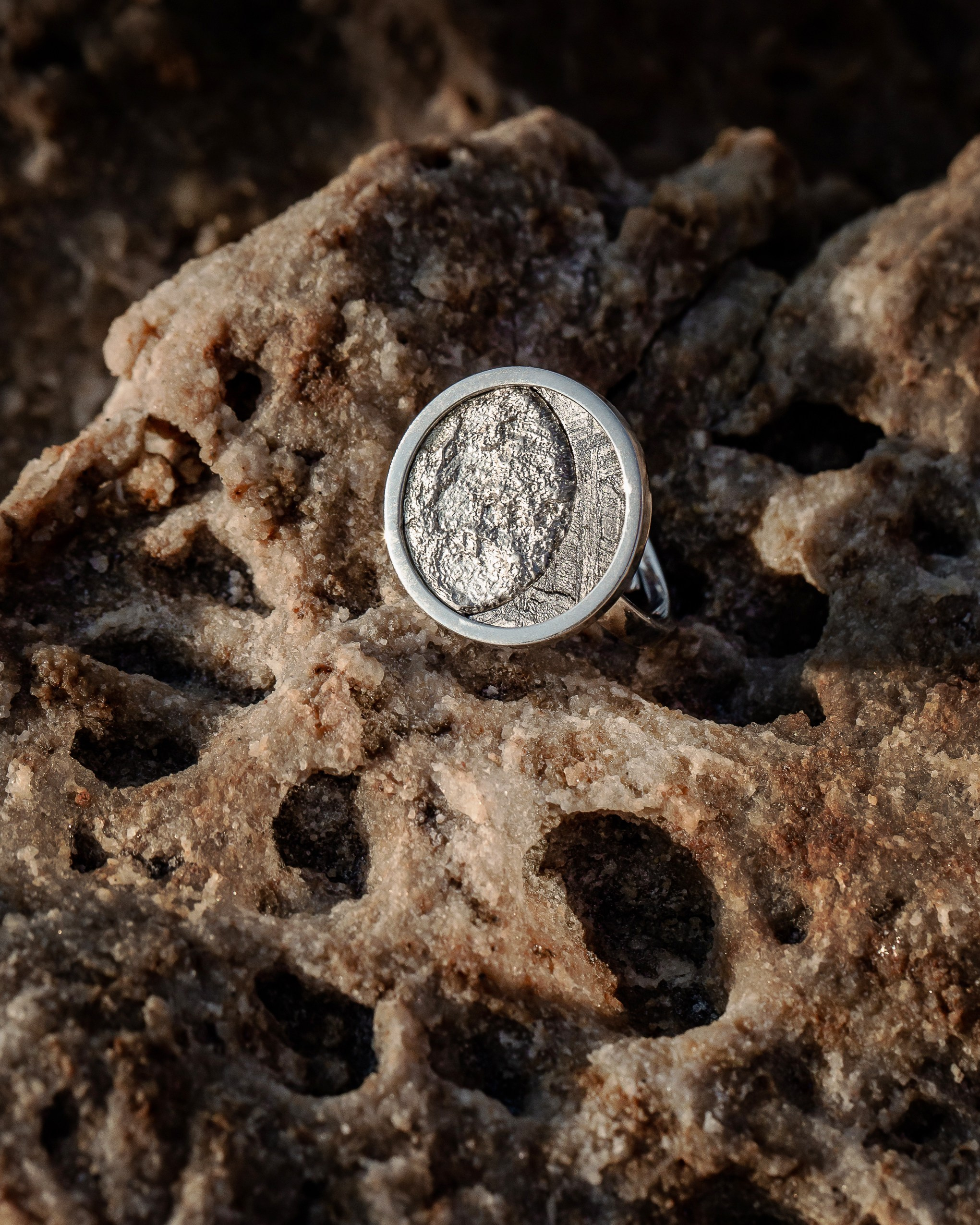 Campaign for MADE IN COSMOS. Photographer Anna Arzamastseva