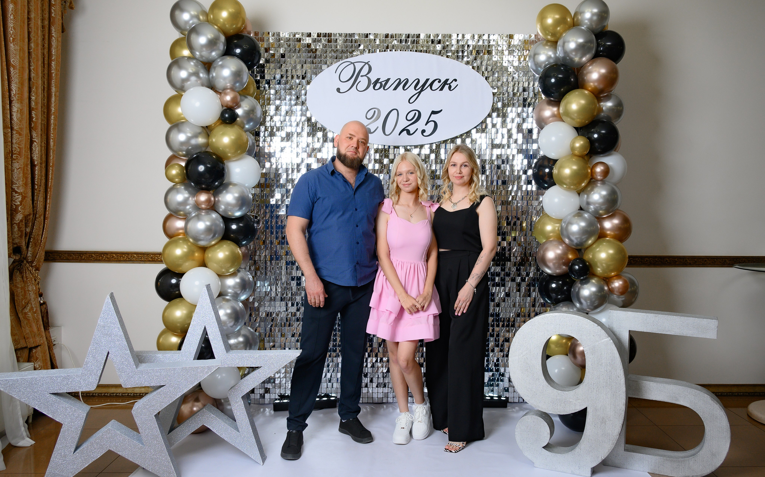 Выпускной 2025 9 кл. Семейный и детский фотограф в Новороссийске Лебедева Елена