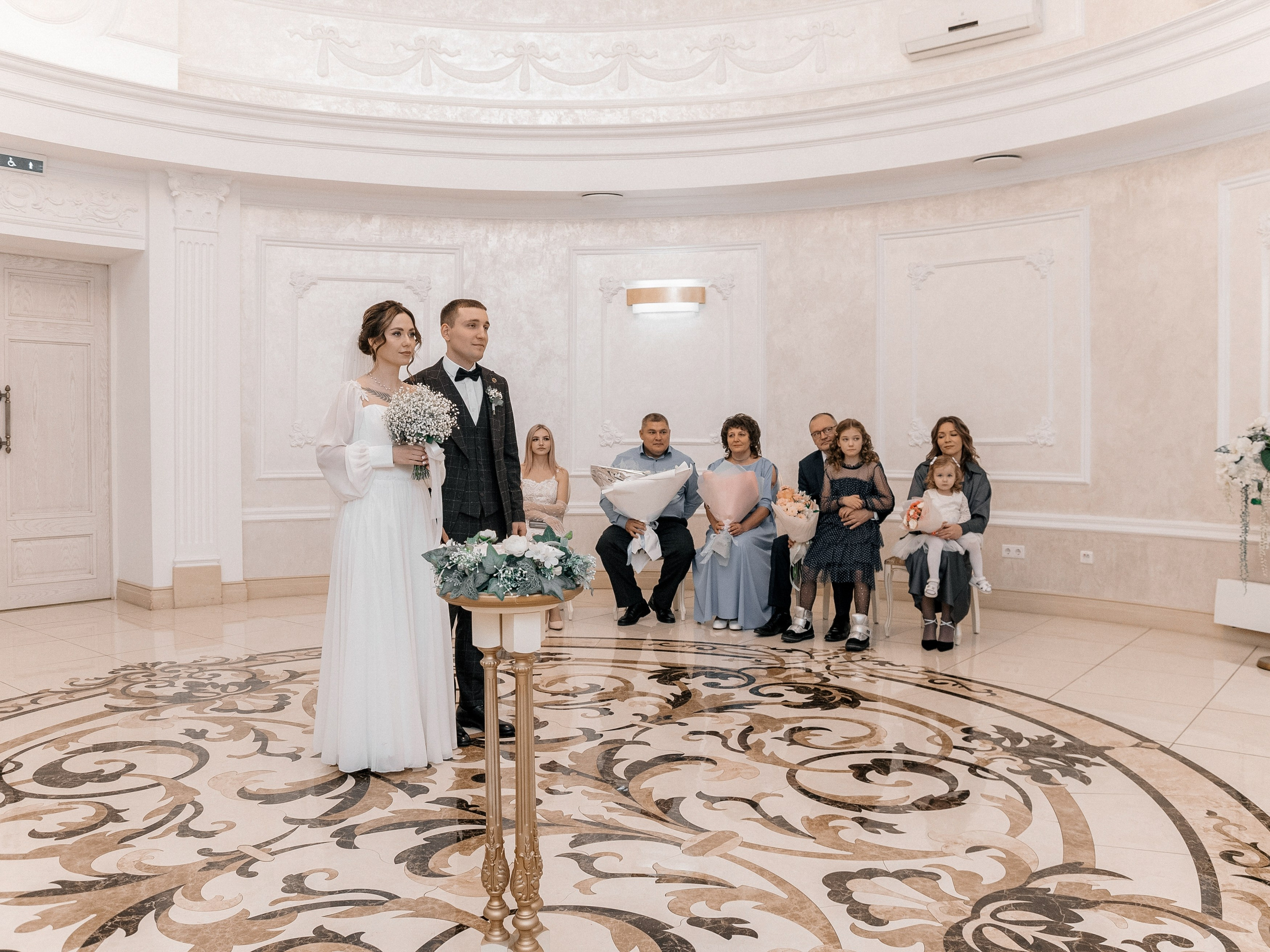 Лучший свадебный фотограф в Новосибирске | Создам ваш идеальный свадебный альбом. Семейный и свадебный фотограф в Новосибирске Иванова Яна