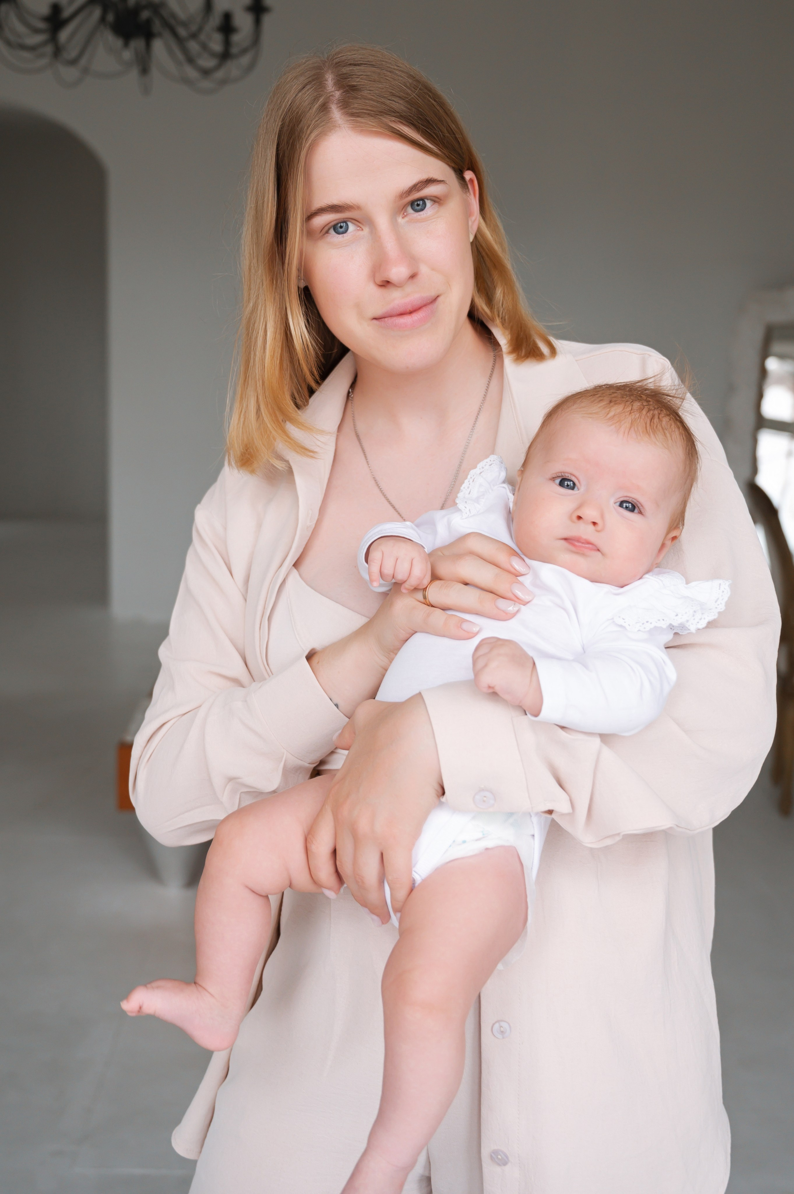 Полина. Профессиональный фотограф беременности в СПБ. Стильные фотосессии беременности в стиле минимализм и классическая фотография