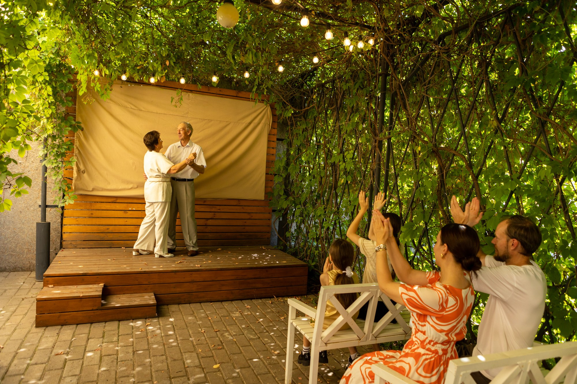 Фотосессия на золотую свадьбу. Фотограф в Оренбурге. Профессиональный фотограф