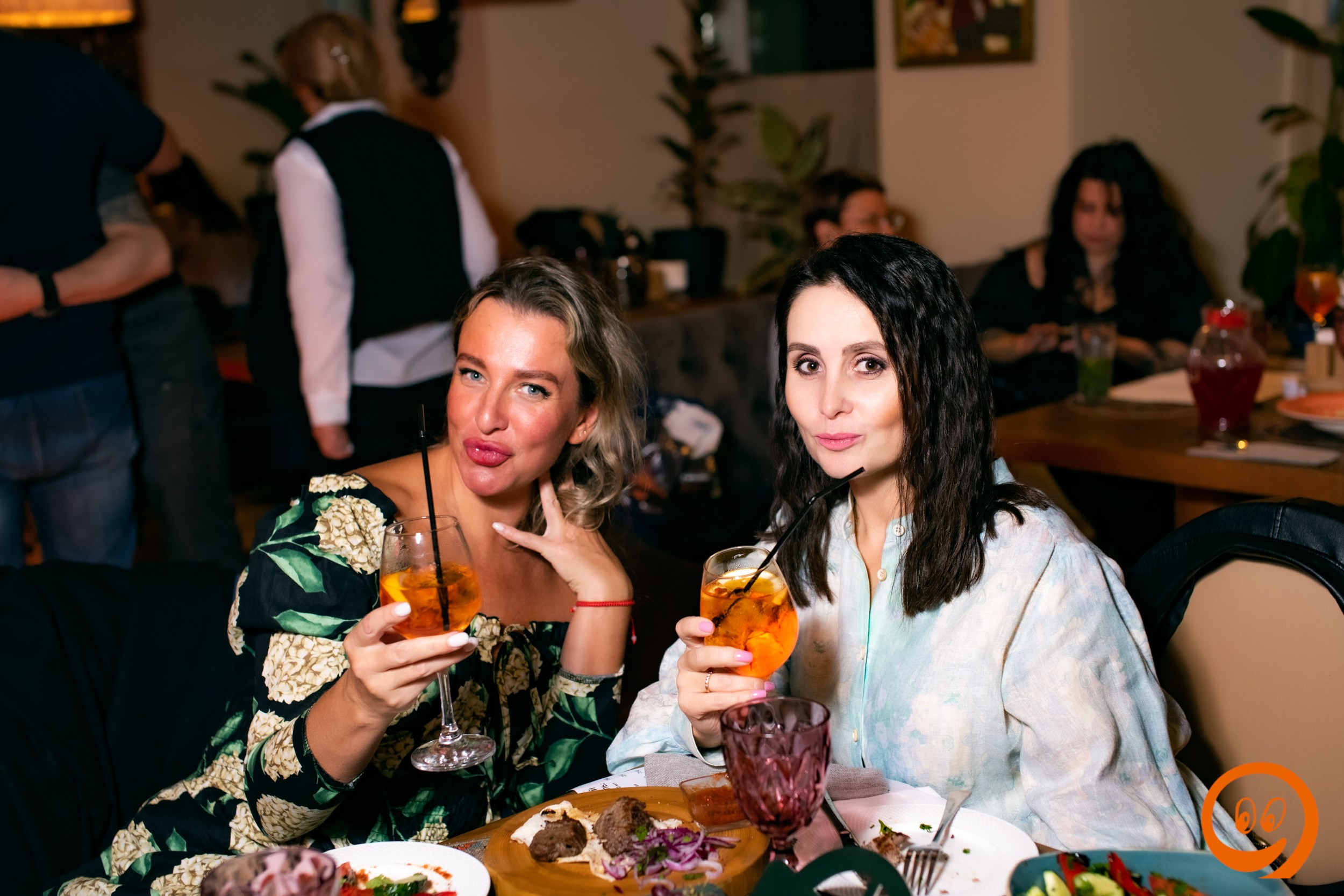 Поющие в ночи. Караоке | 19.09.2025. Галерея Фантим