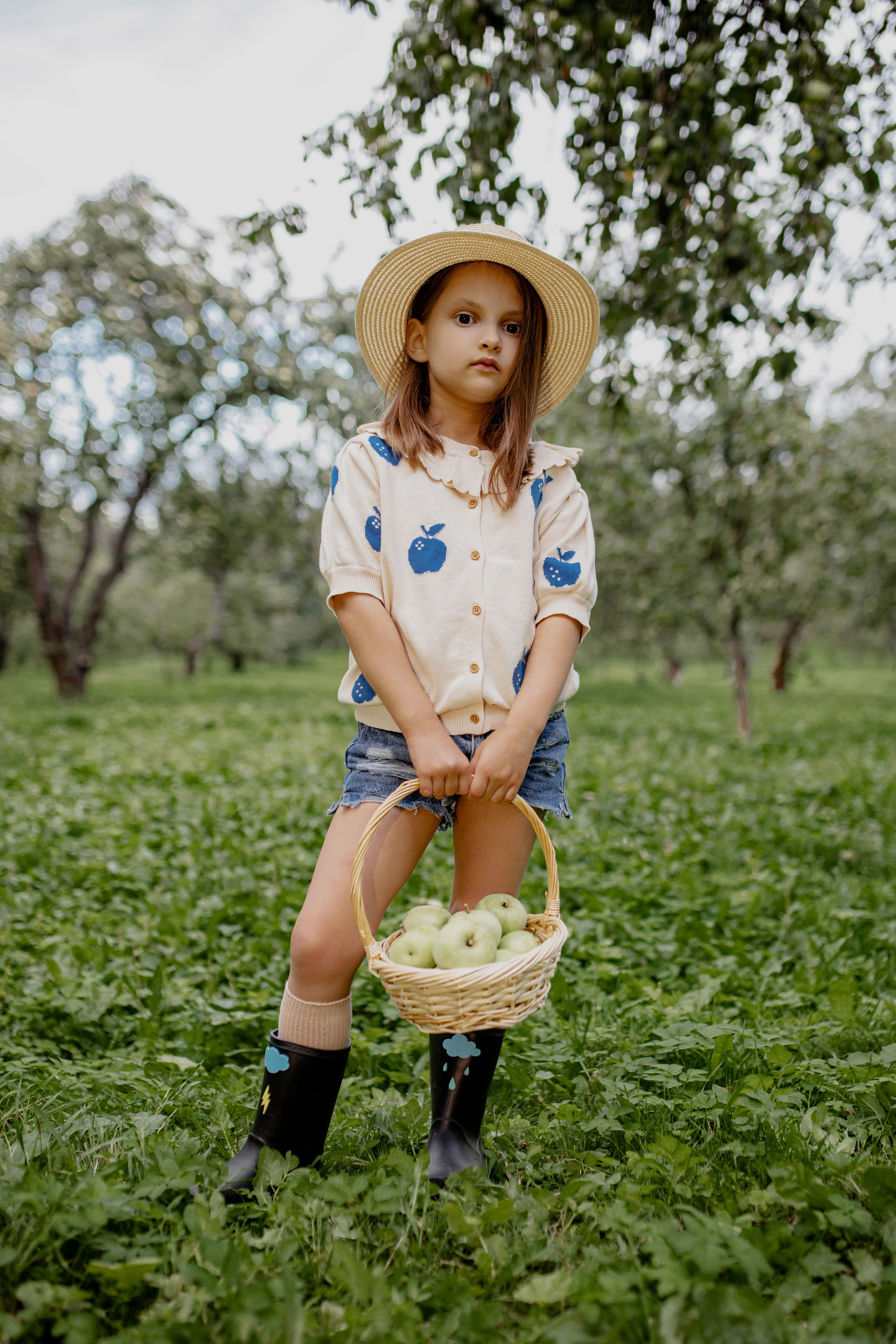 Яблочные настроения Лилу. Портретный фотограф Александра Птица. Снимаю истории о вас