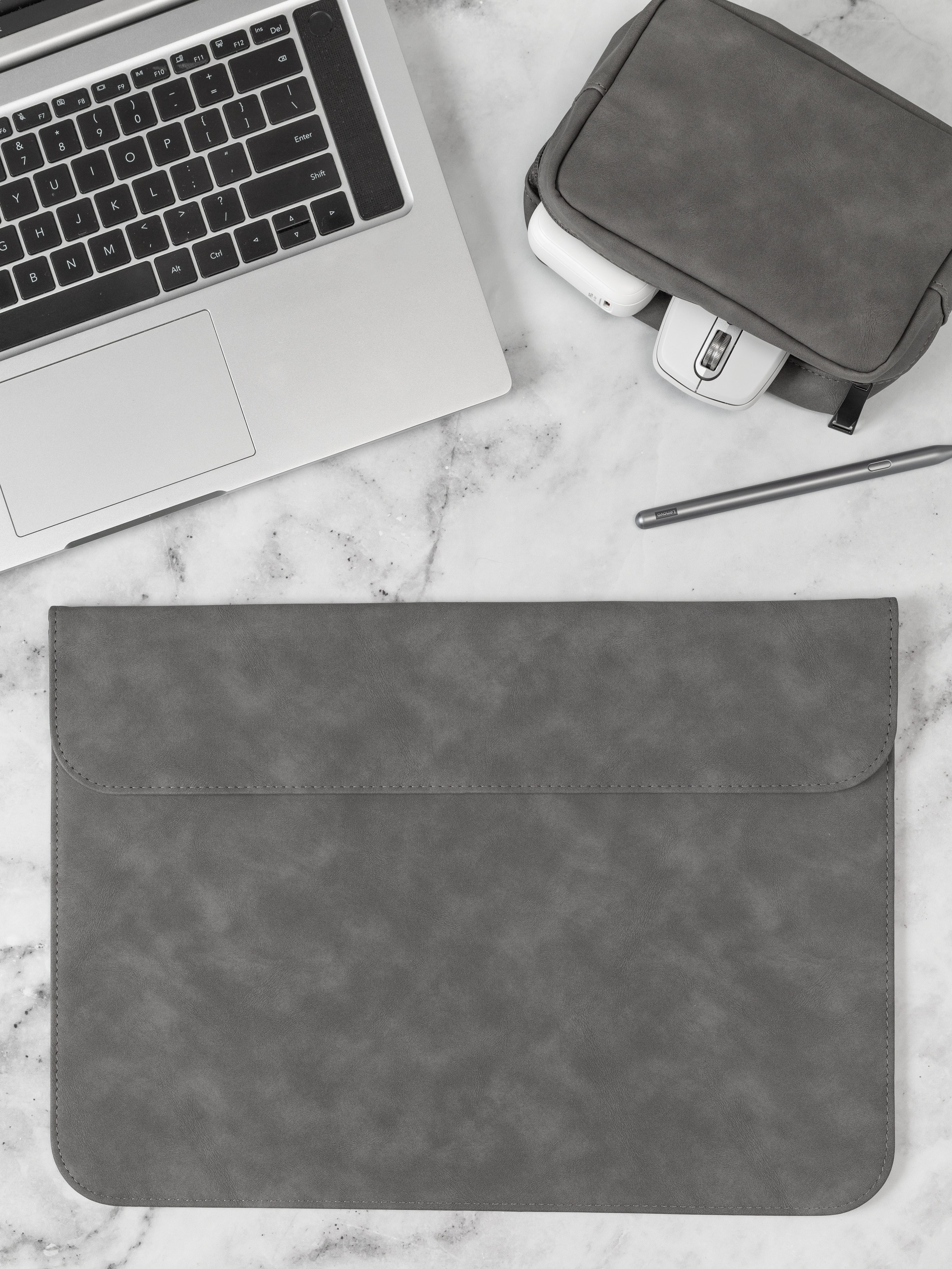 Чехол для ноутбука. Предметный фотограф Северова Екатерина | Профессиональная предметная съёмка фото и видео в Санкт-Петербурге