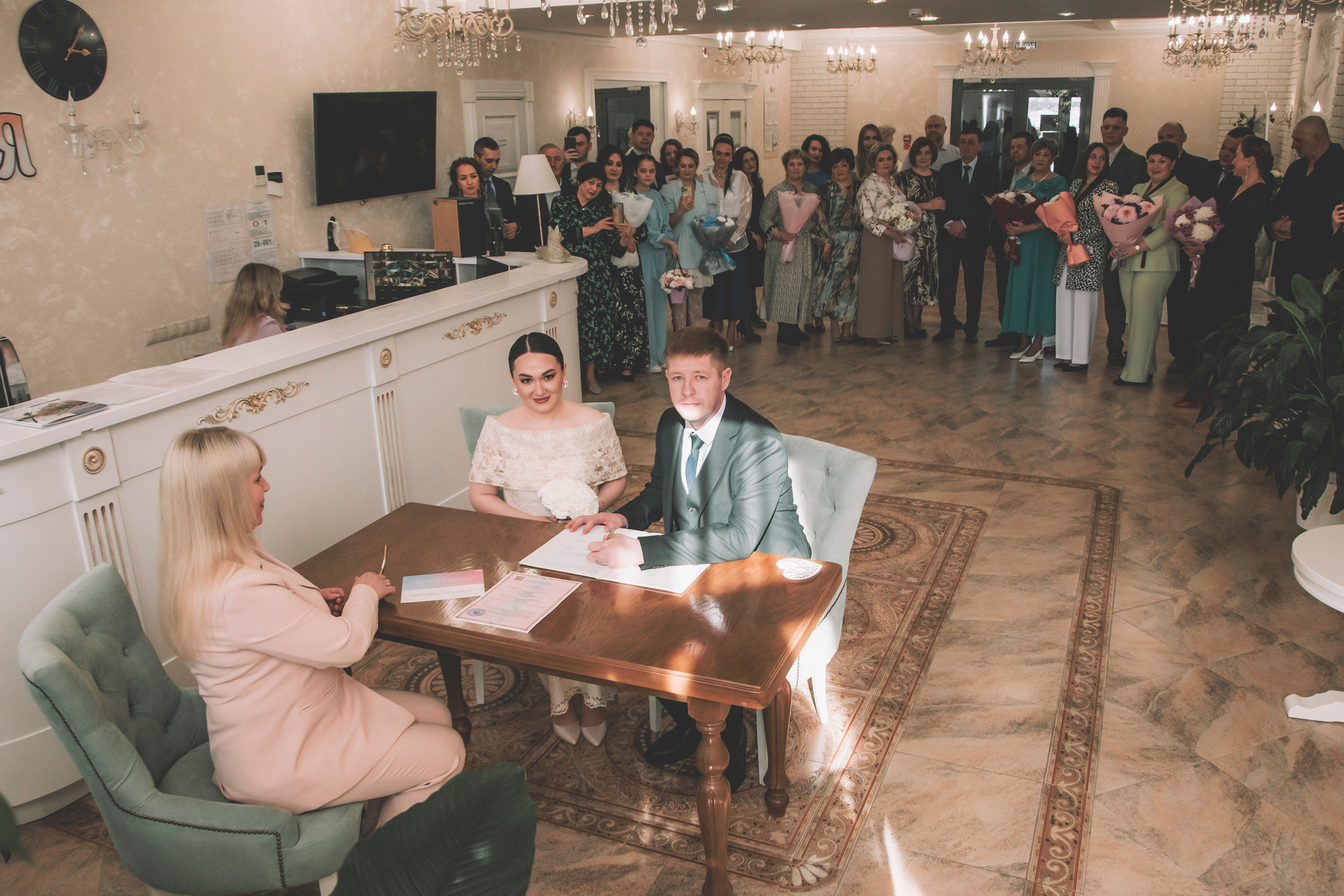 26.04.2025 (Фотосессия, роспись в Онии + фото с банкета). Семейный и свадебный фотограф Губкинский и Ставрополь