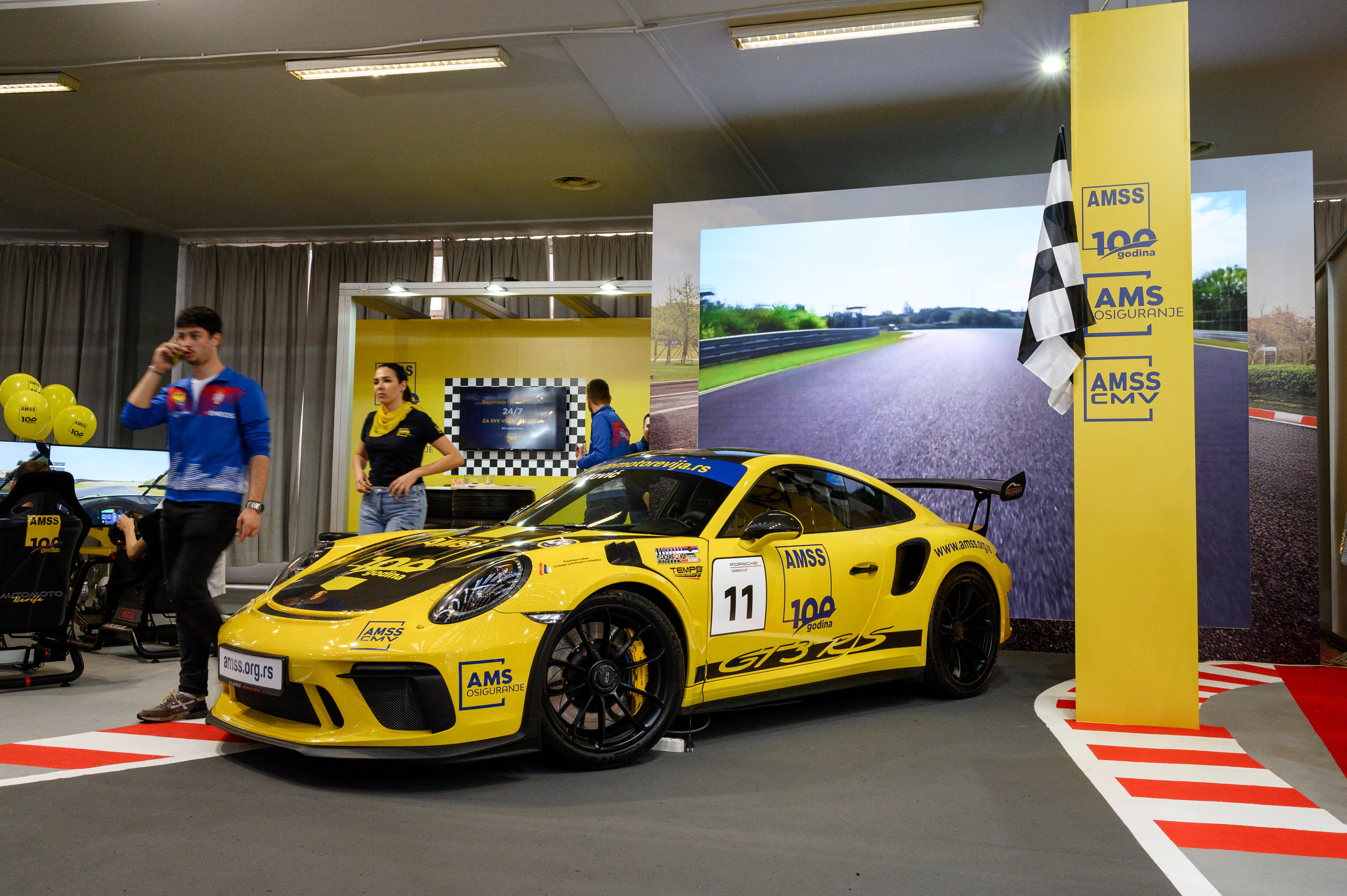 56-й Международный автосалон в Белграде. Елена Чеснокова спортивный фотограф во Владимире и Белграде