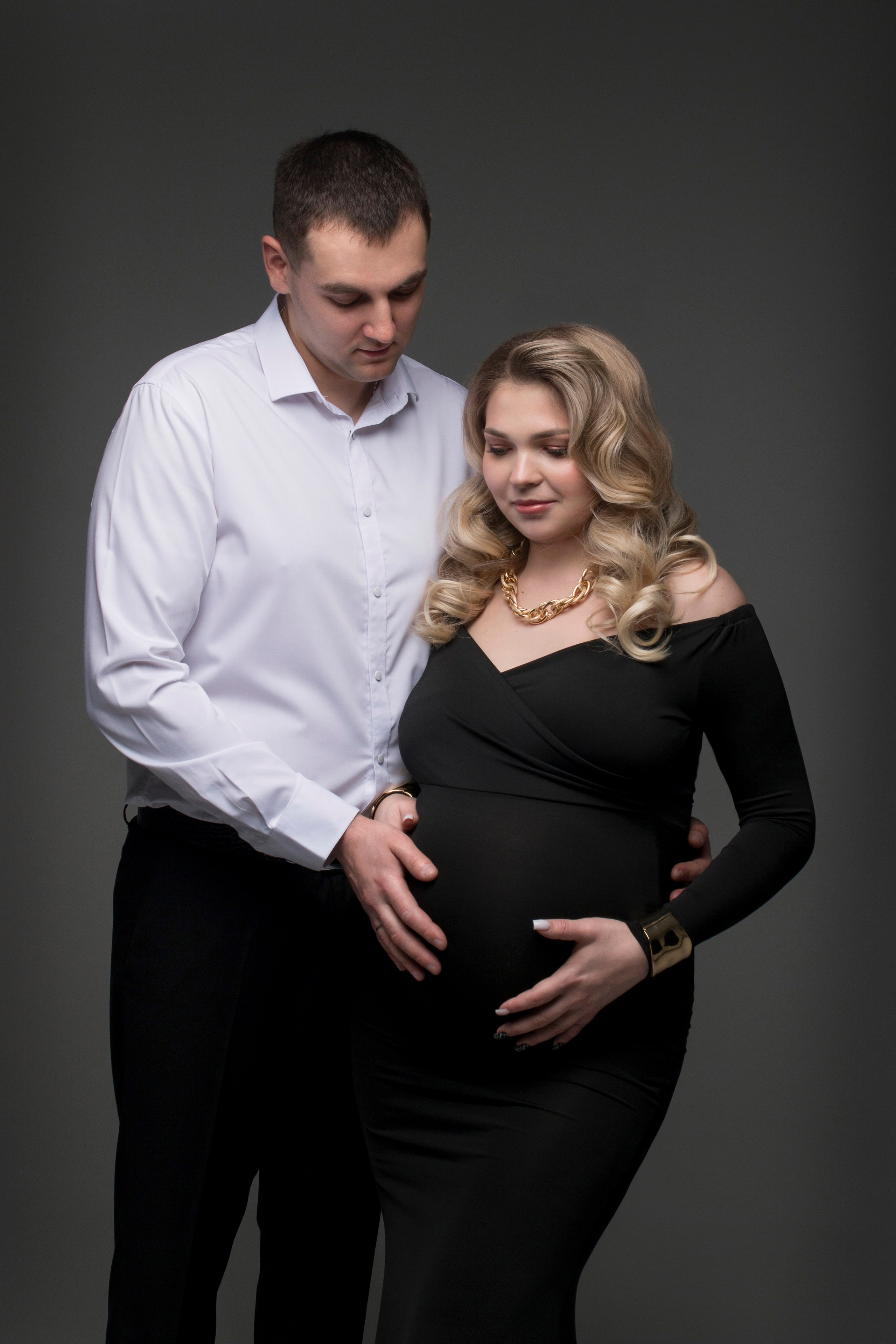 Фотосессии беременности в стиле минимализм в Кемерово. Елена Данилова фотограф беременности в Кемерово