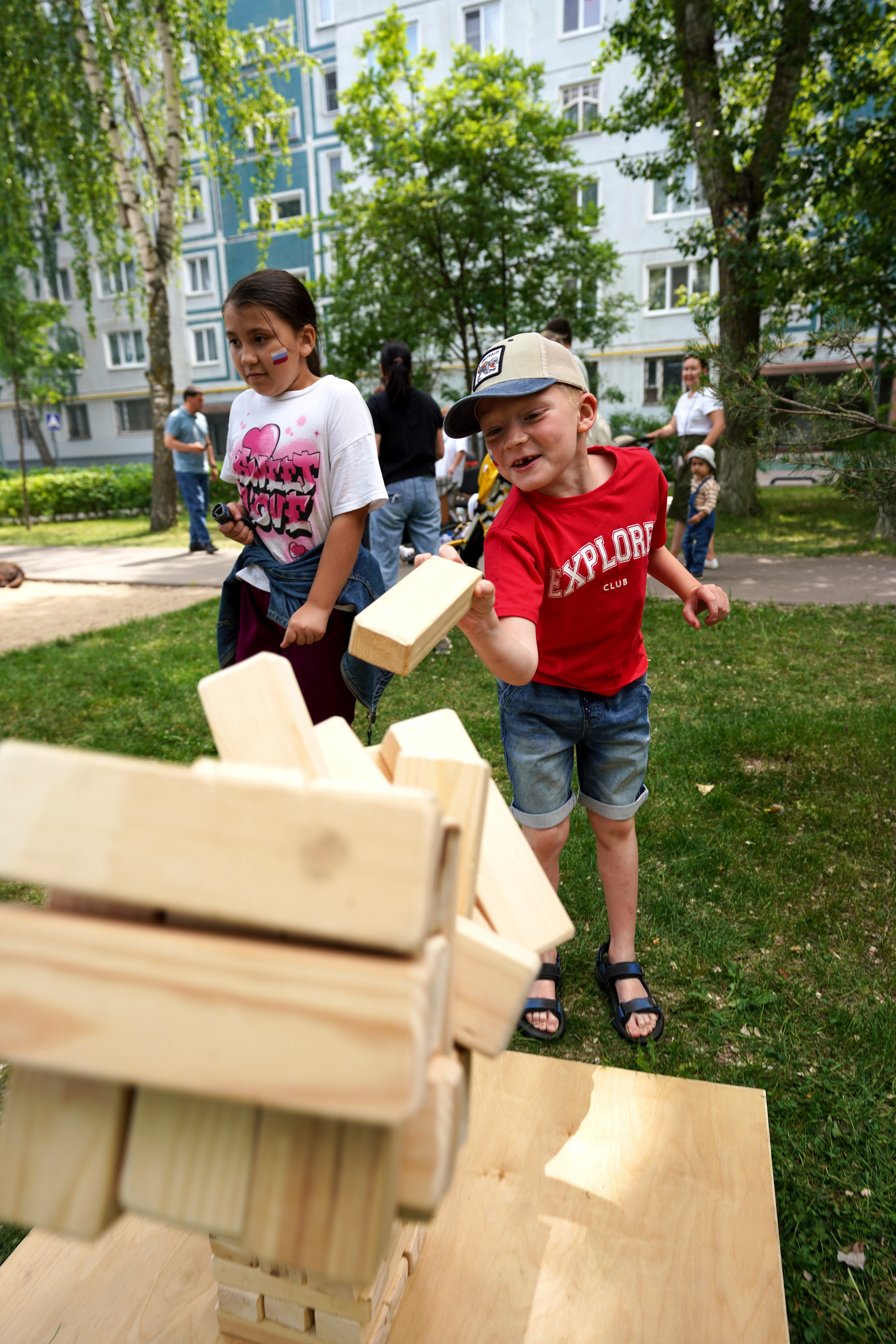 «Наш двор» ул. М.Чуйкова 25 Казань, 2025. Фотограф Казань