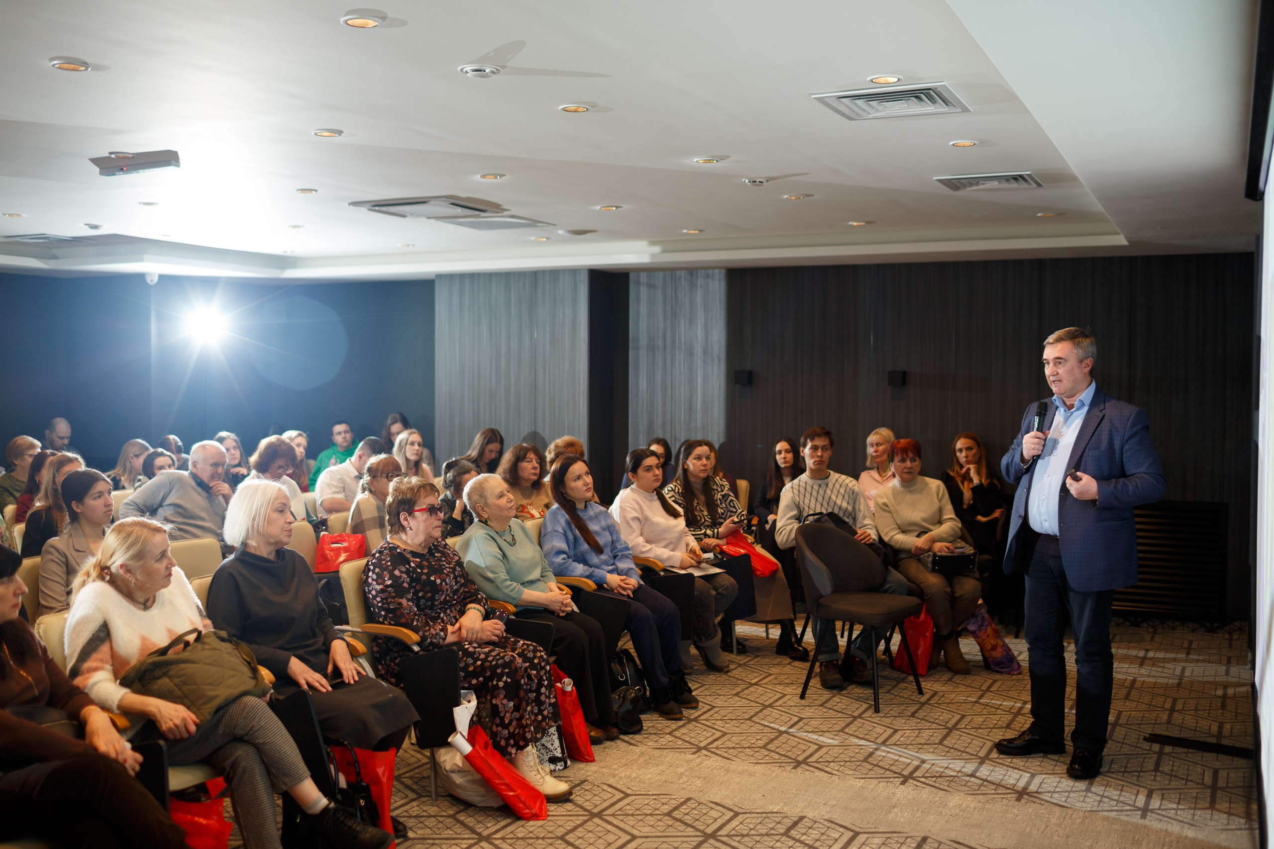 Фотосъемка медицинской конференции. Фотограф в Смоленске Михаил Буш