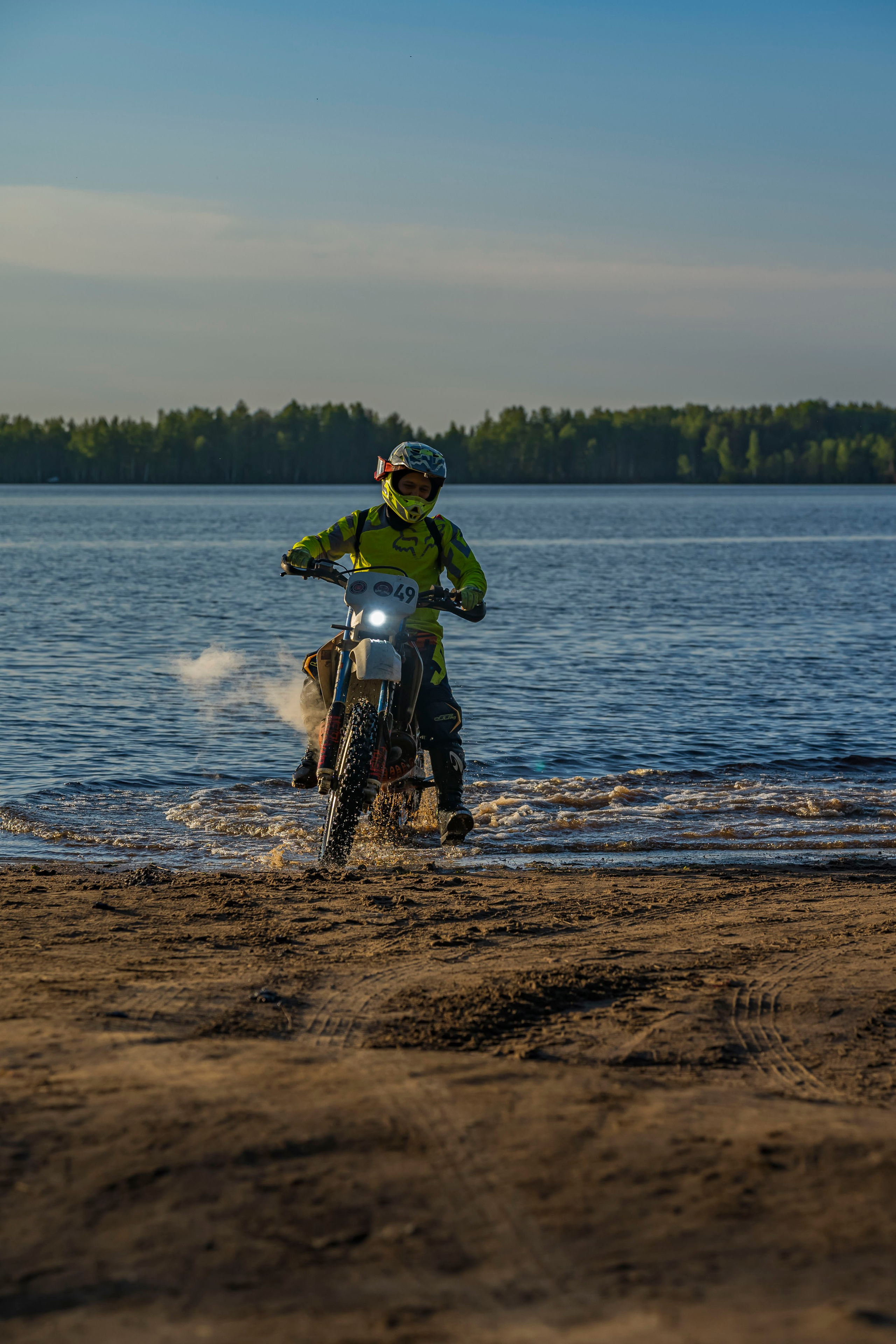 Владимир. Графический дизайнер Илья Левченко