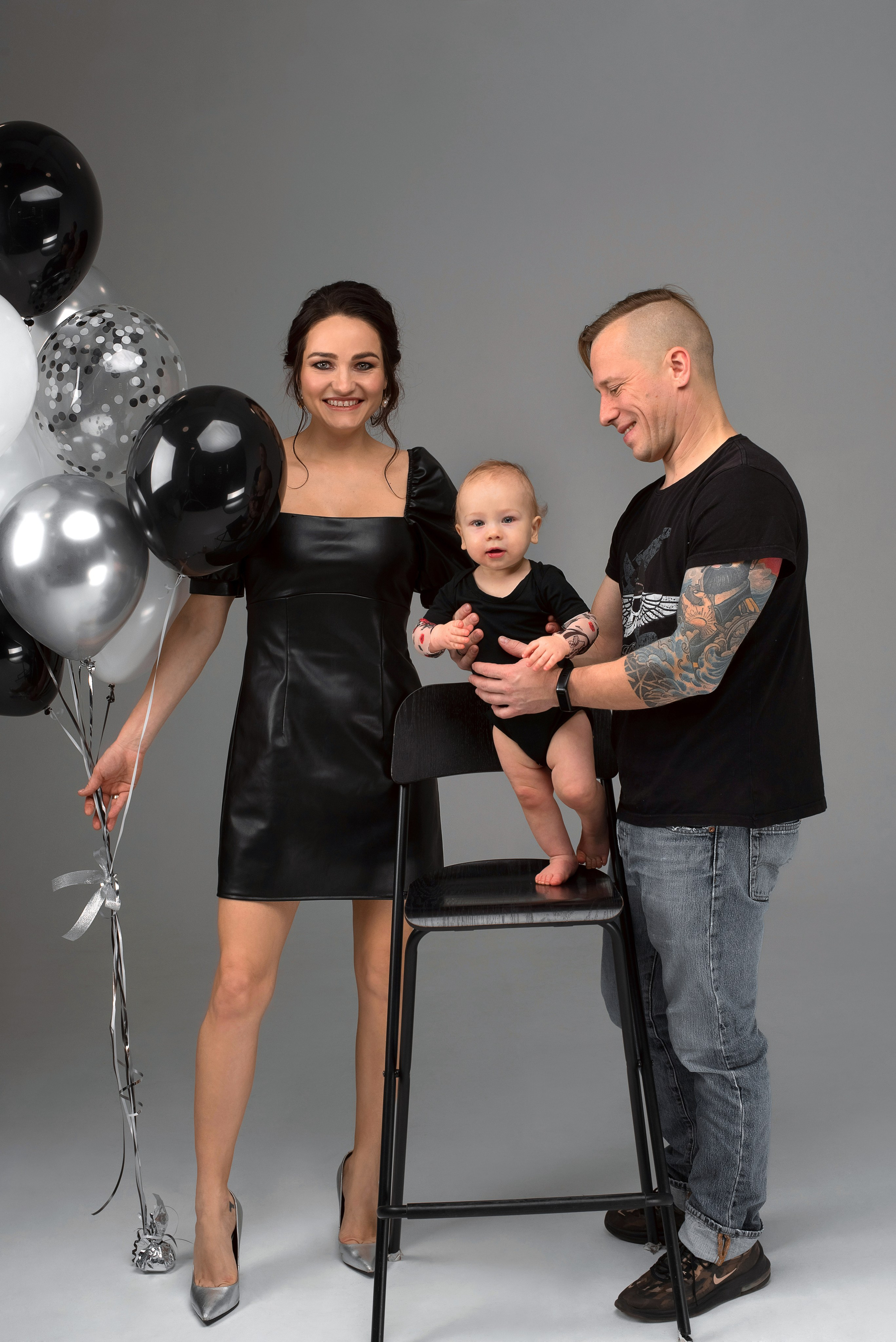 Семейная фотосессия на циклораме в СПб. Фотограф Юлия Кондратьева